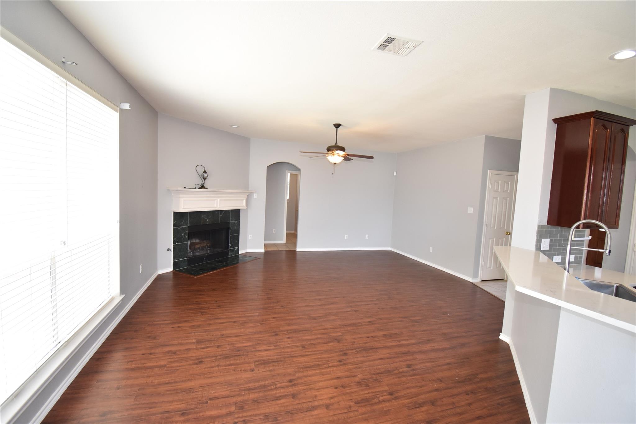 property viewer photo 13