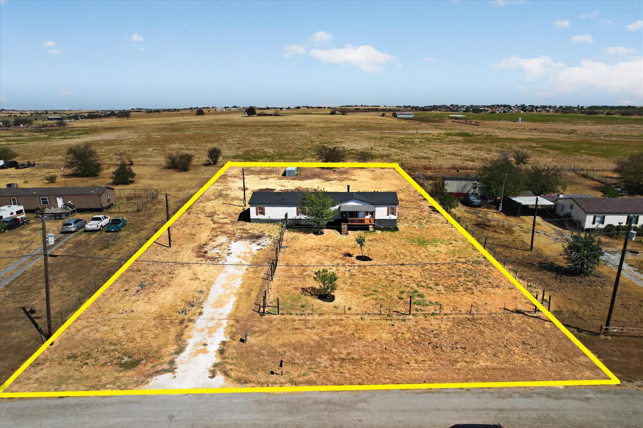main property photo 25