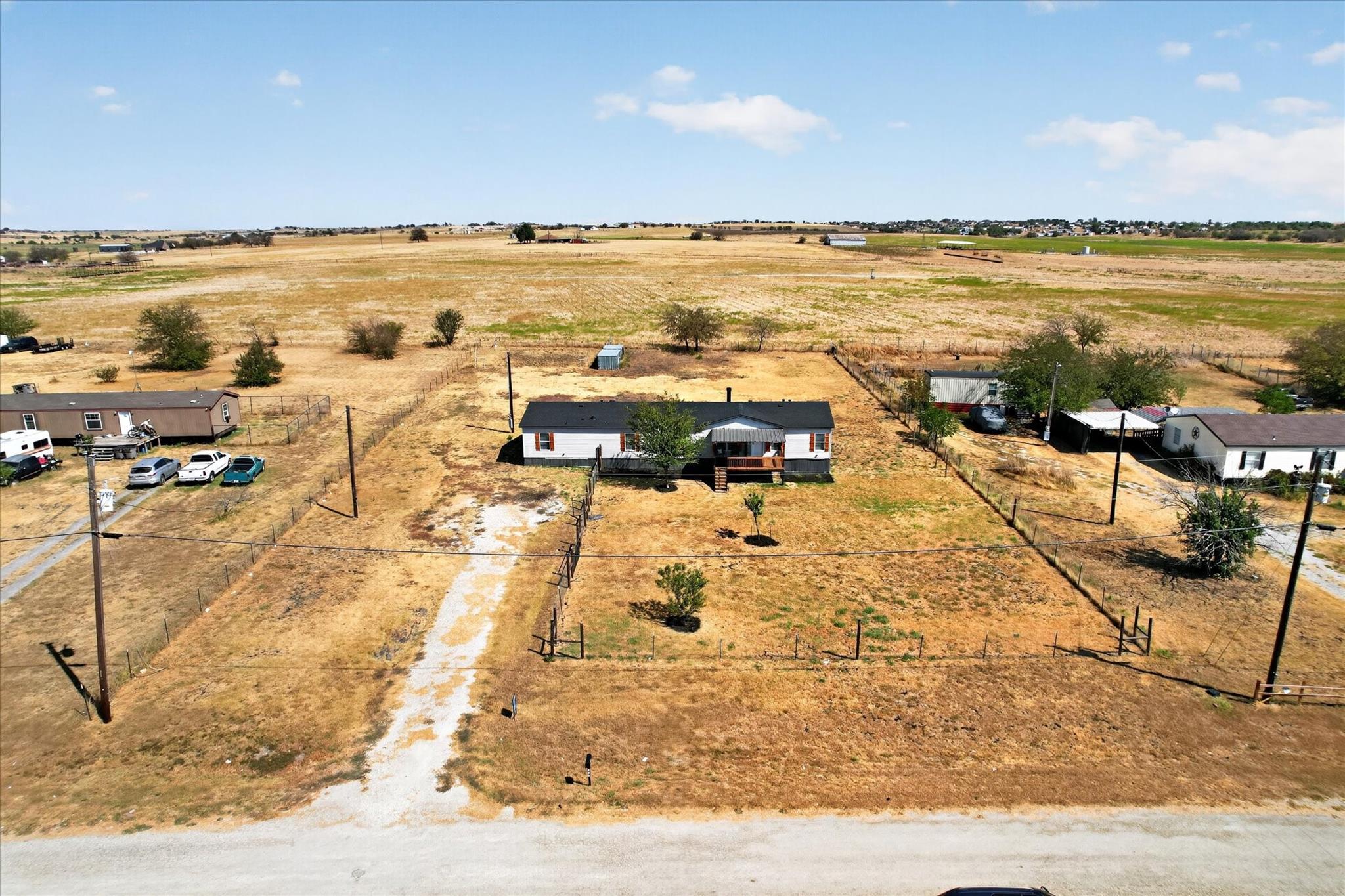 main property photo 26