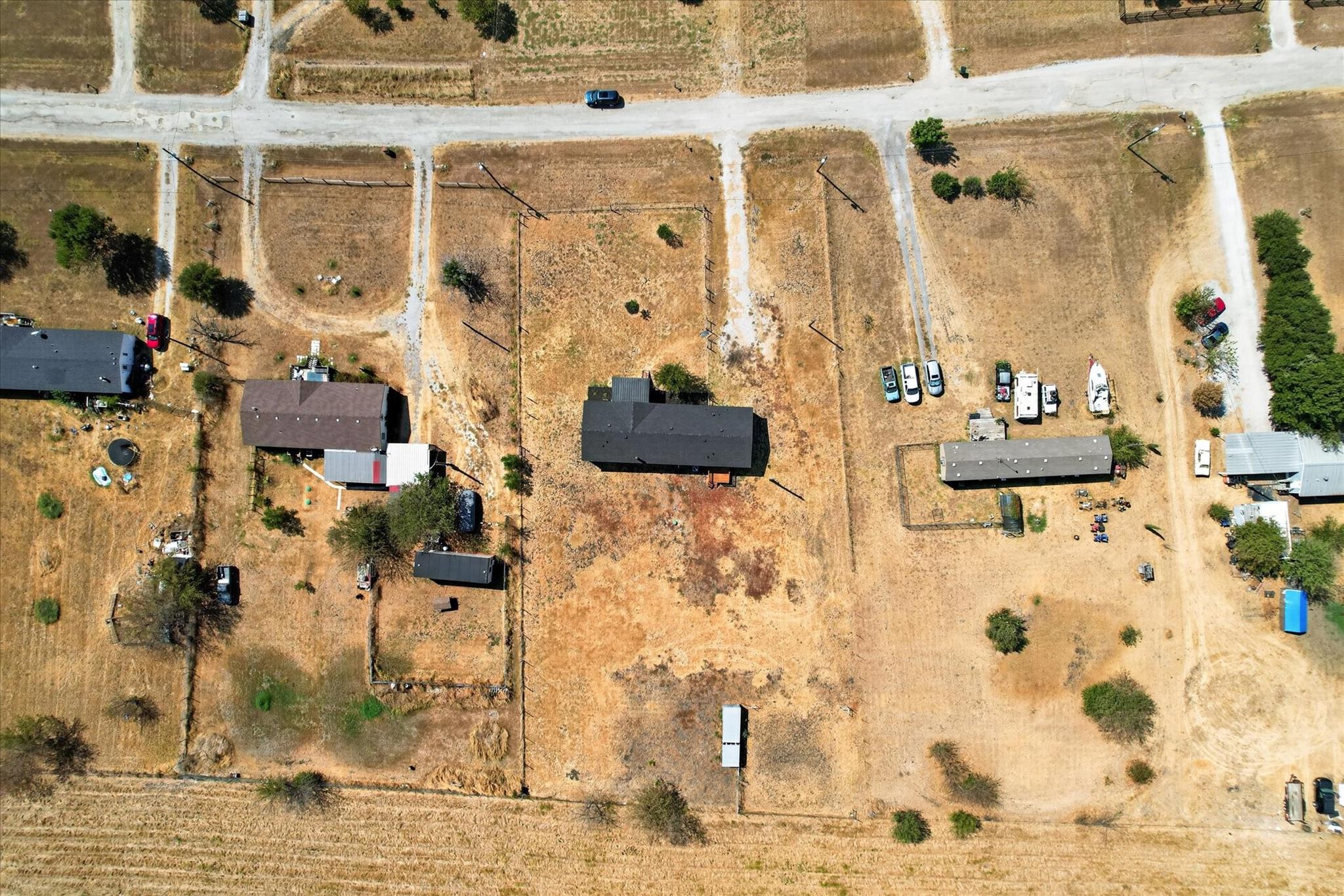 main property photo 27