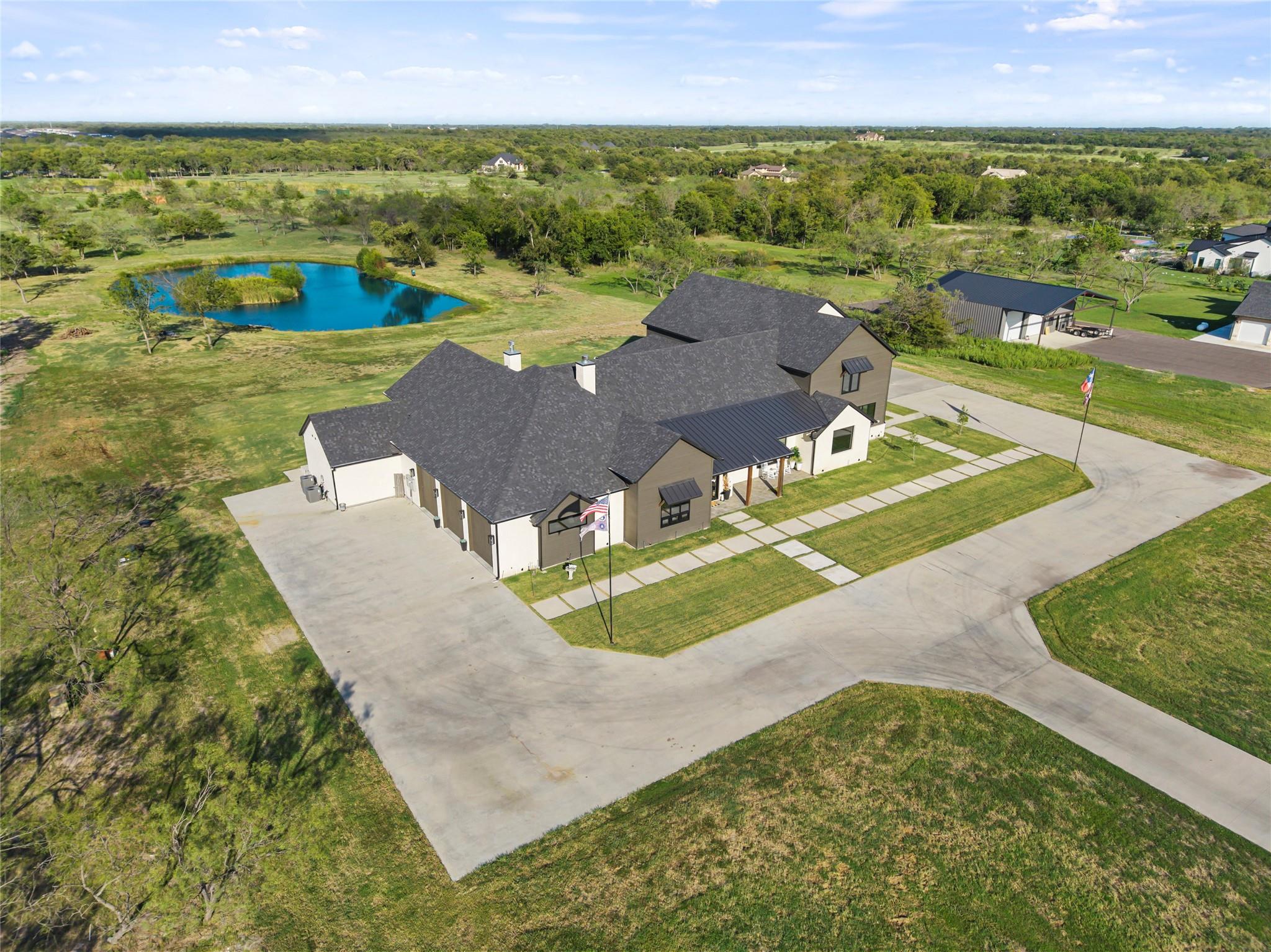 main property photo 37