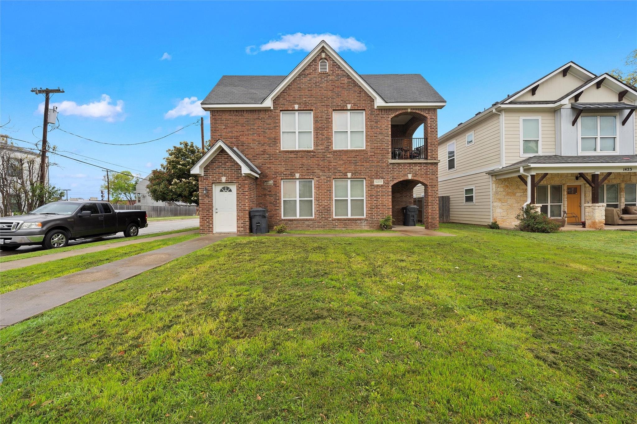 main property photo 1