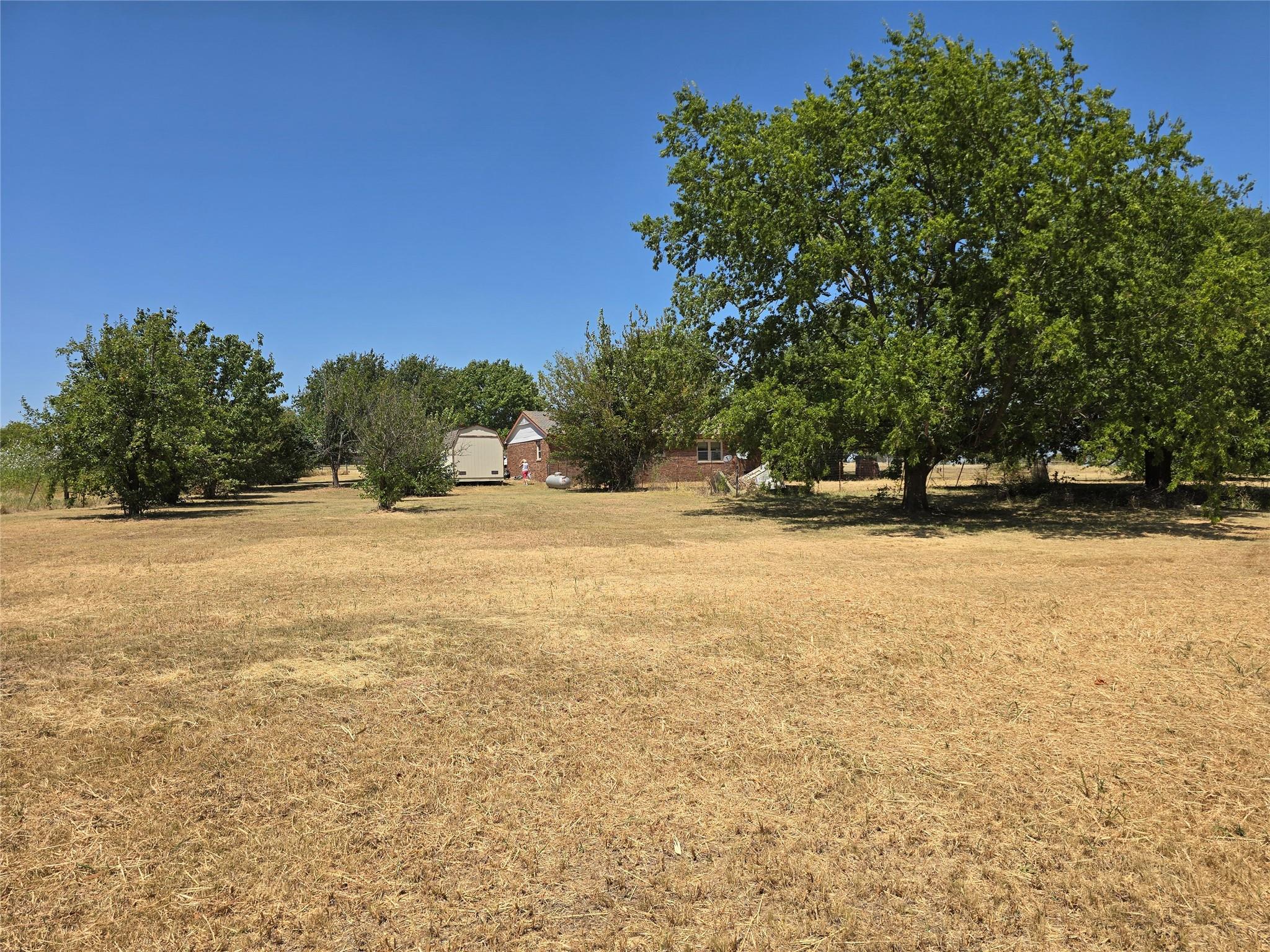 main property photo 20