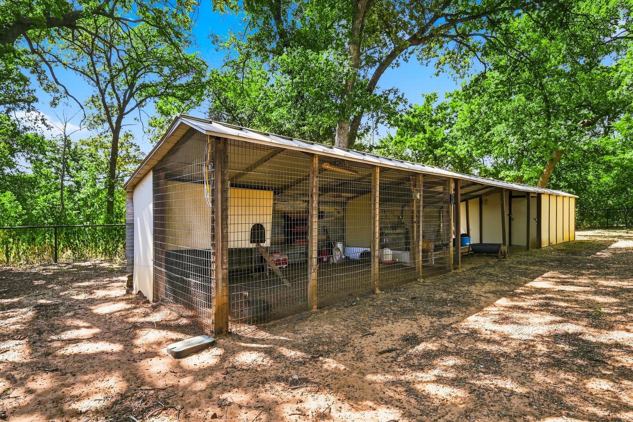 main property photo 22