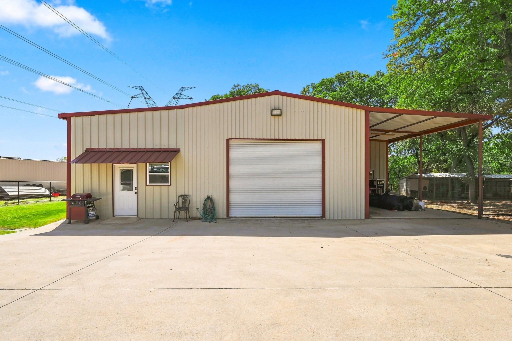 main property photo 25