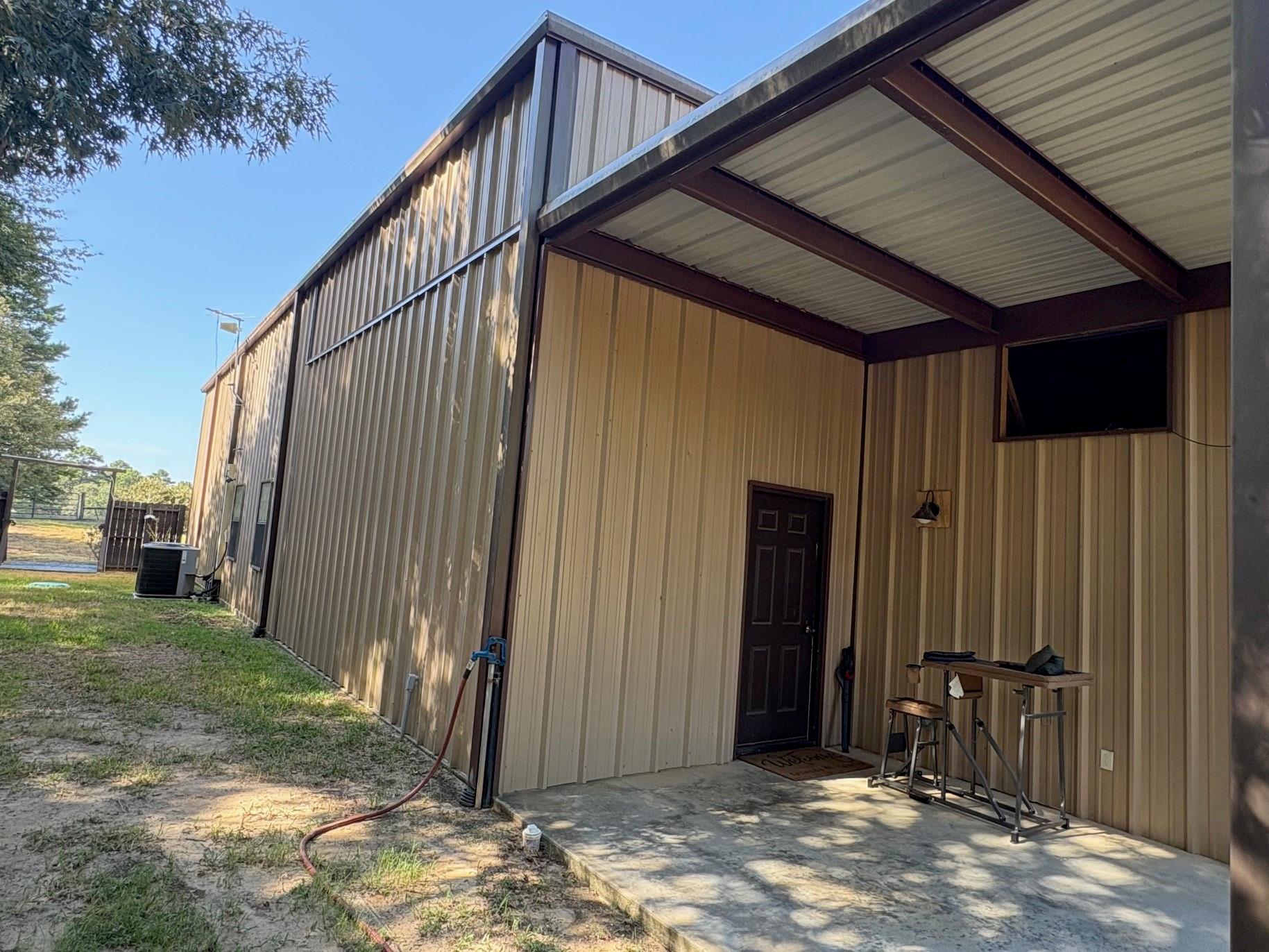 main property photo 12