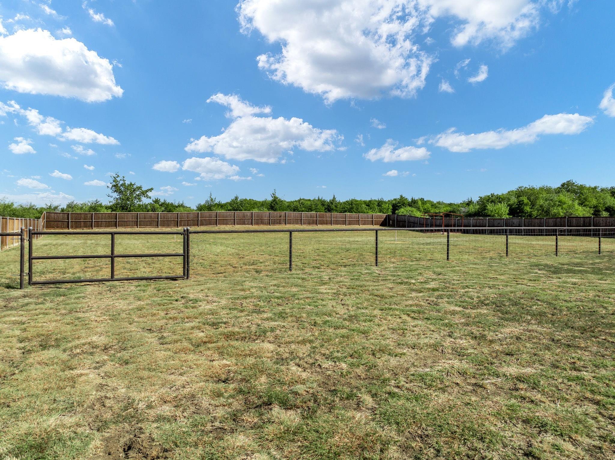 main property photo 27