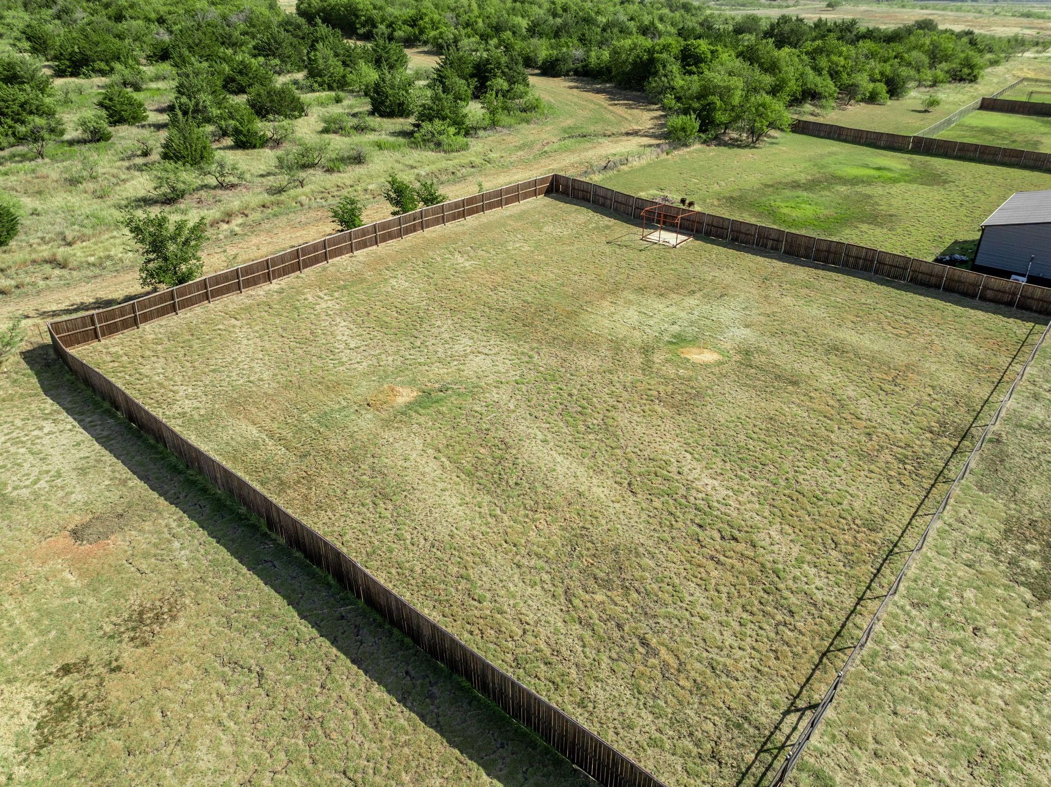 main property photo 31