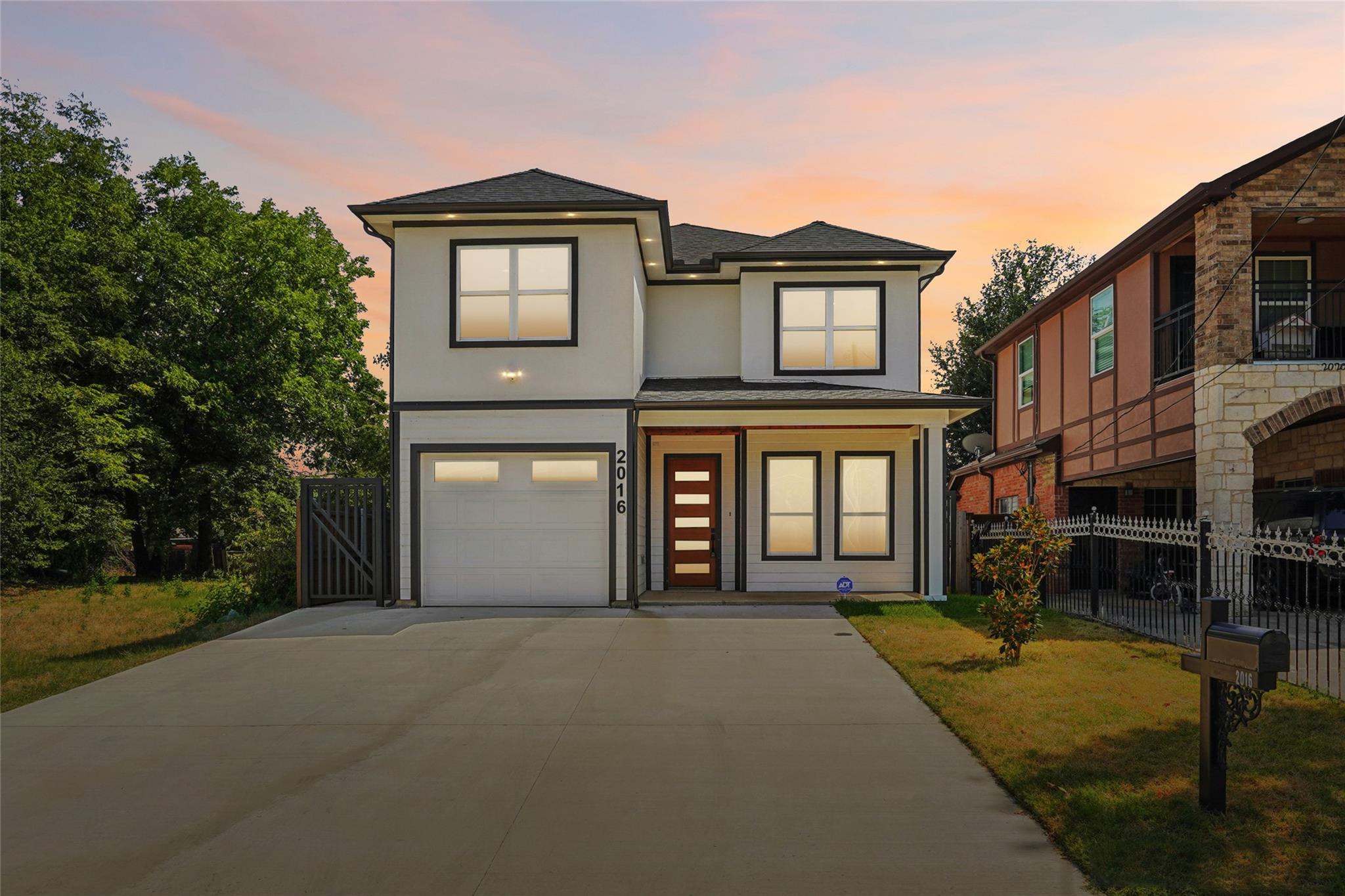 main property photo 23