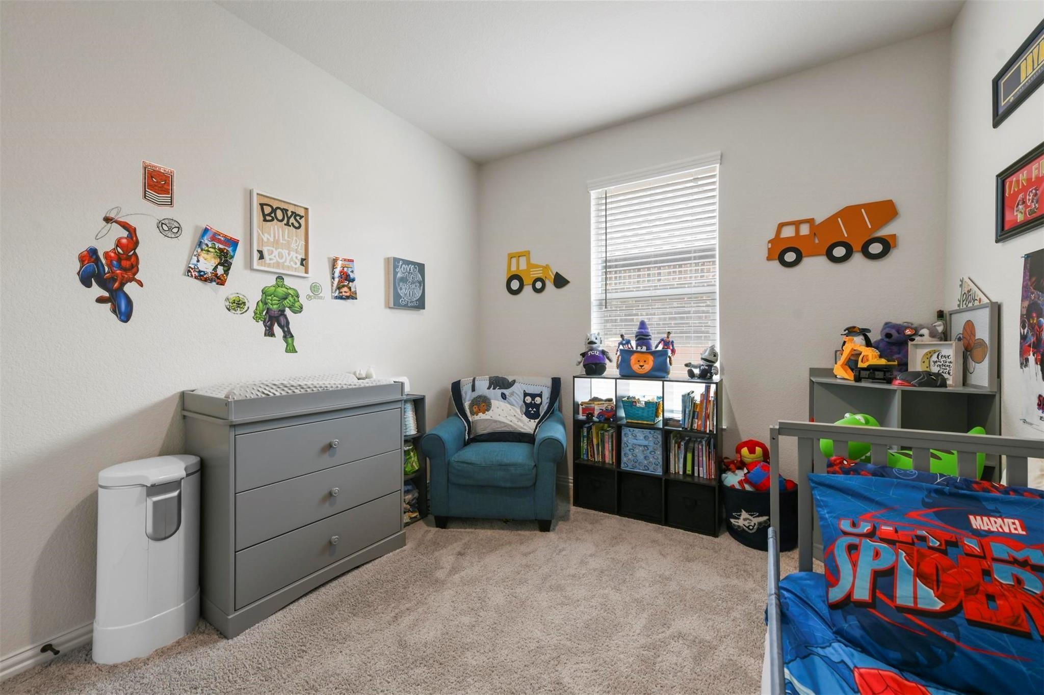 main property photo 13