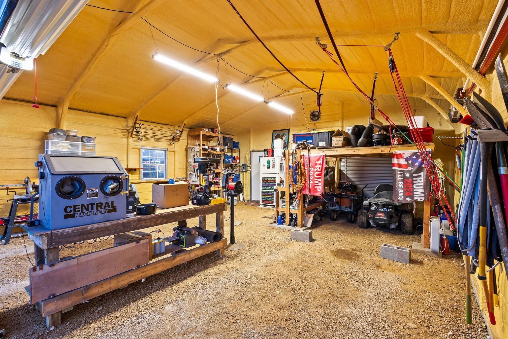 main property photo 31