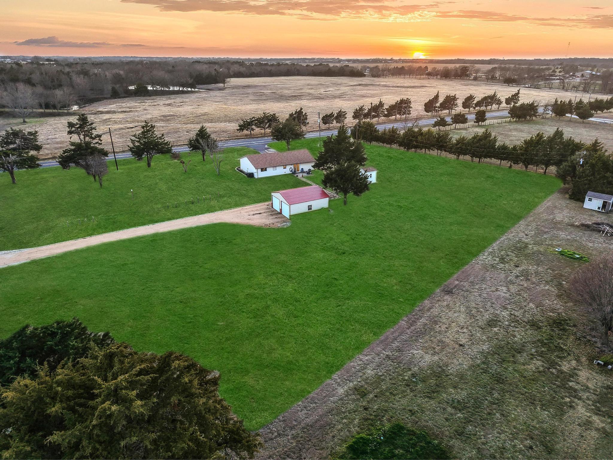 main property photo 37