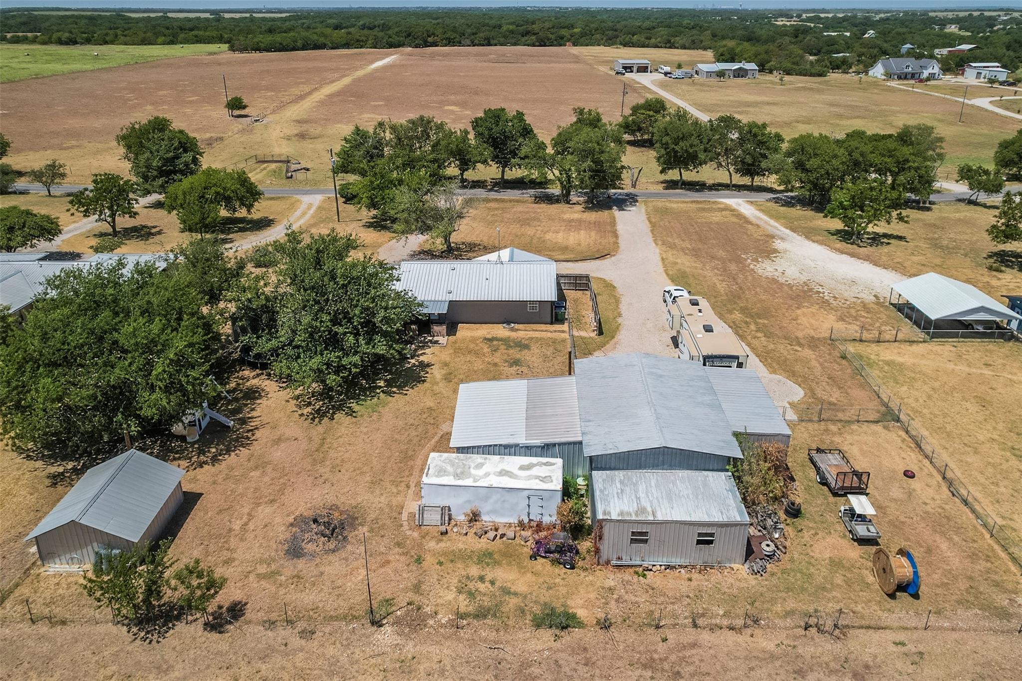 main property photo 30