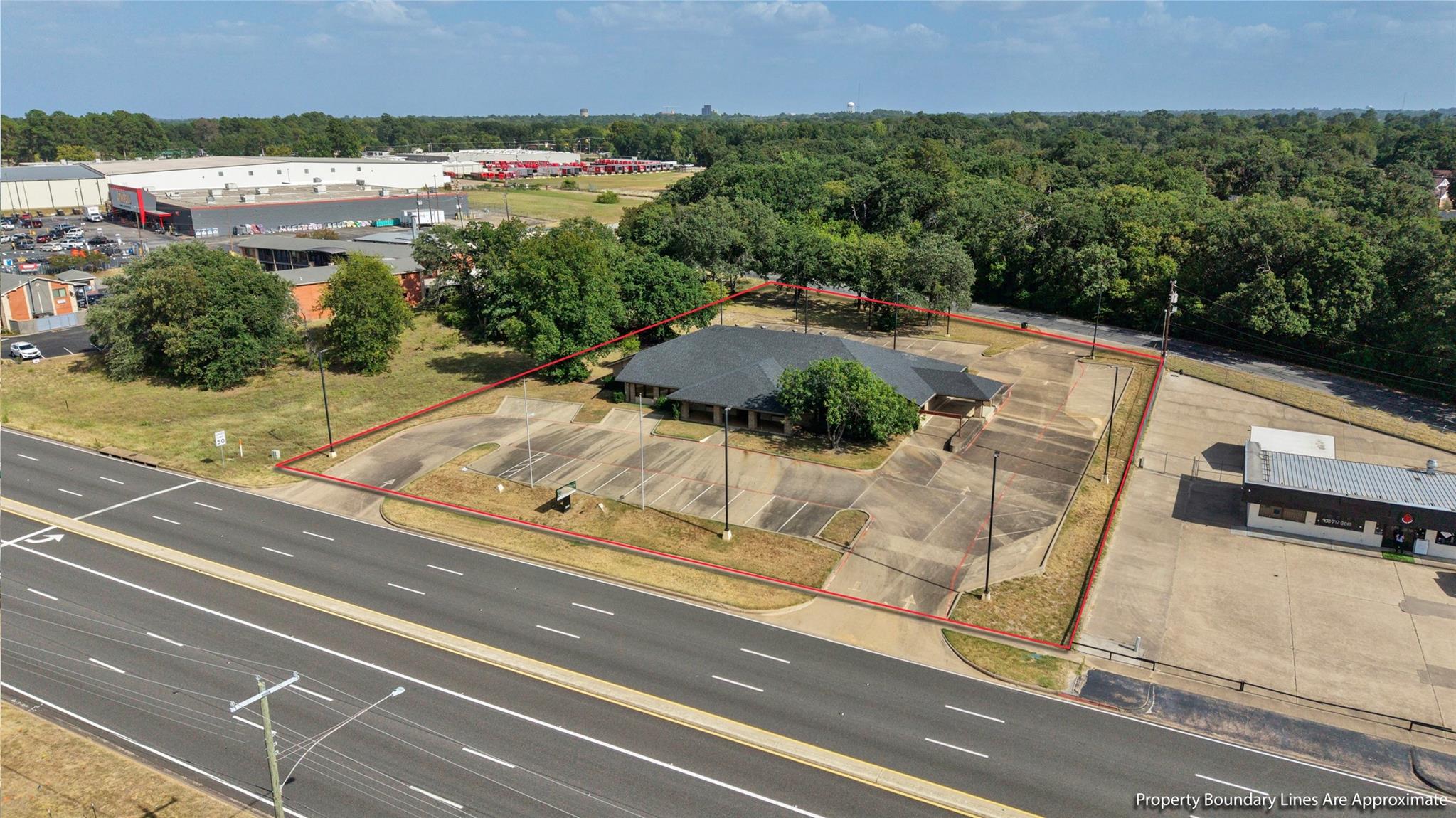 main property photo 32