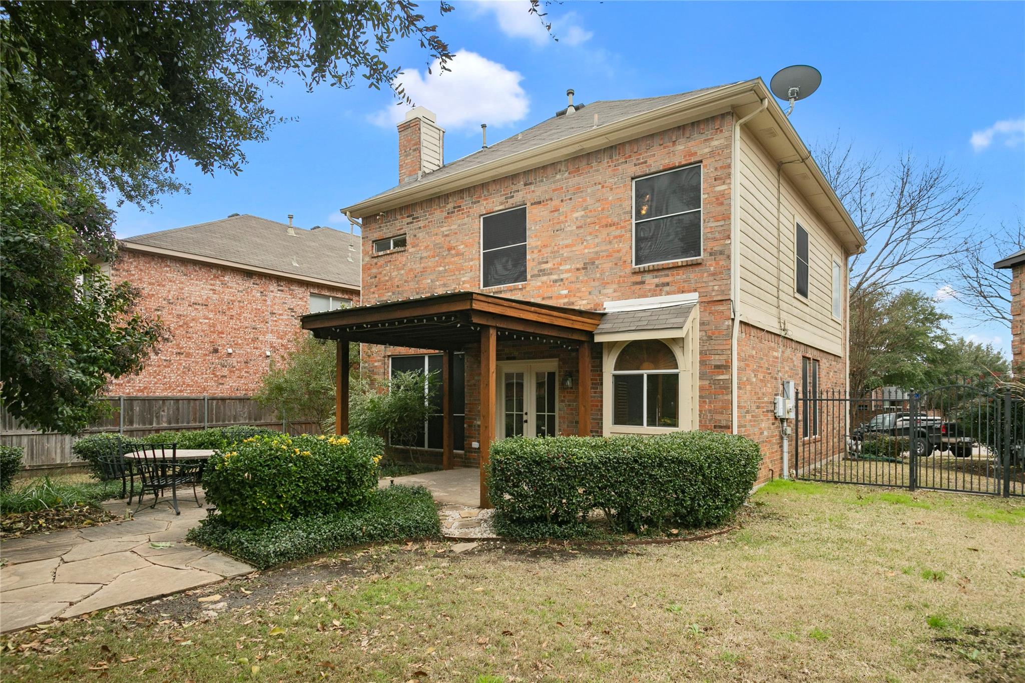 main property photo 20
