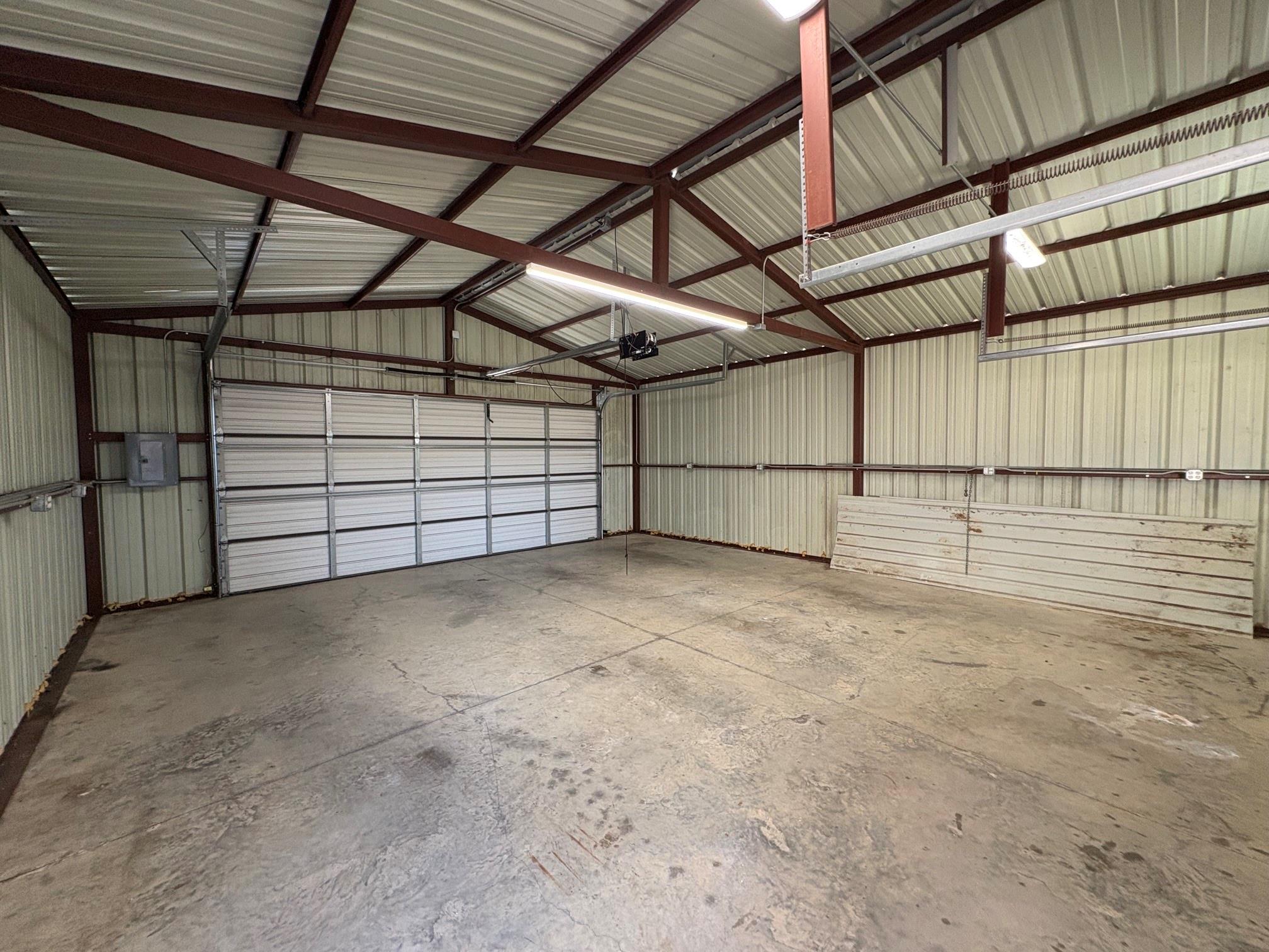 main property photo 25