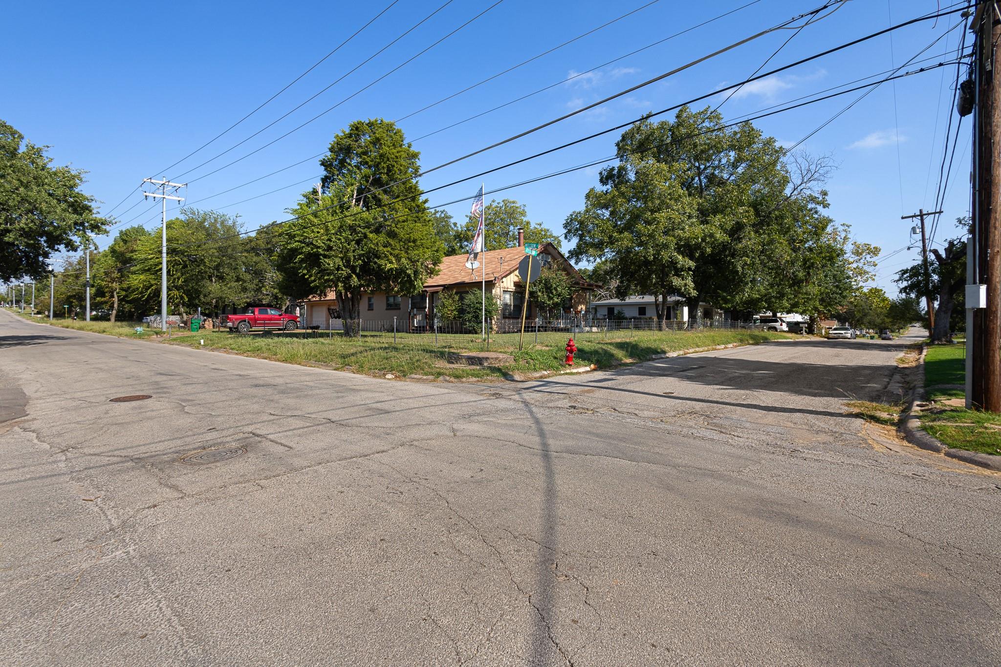 main property photo 22