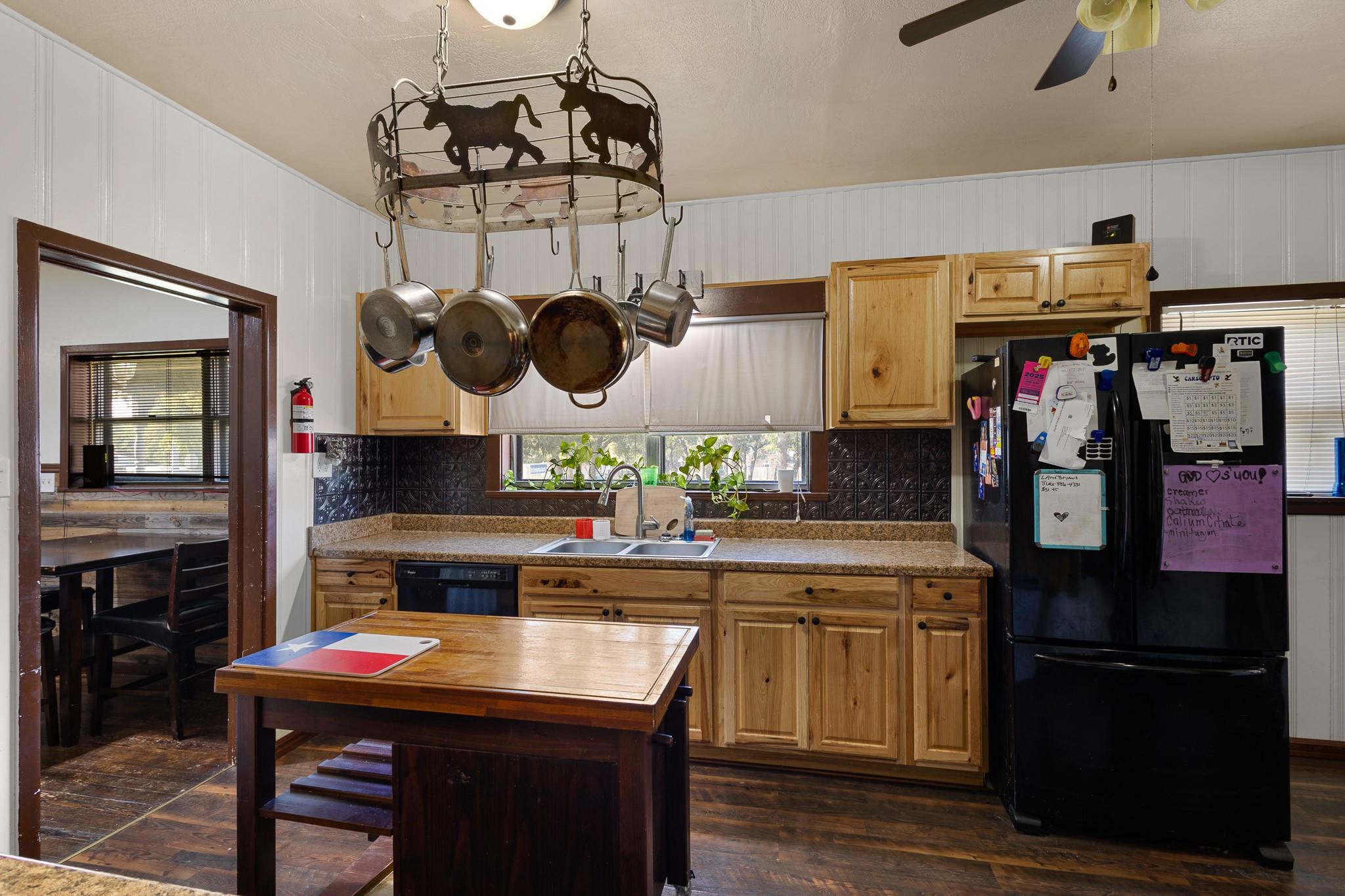 main property photo 7