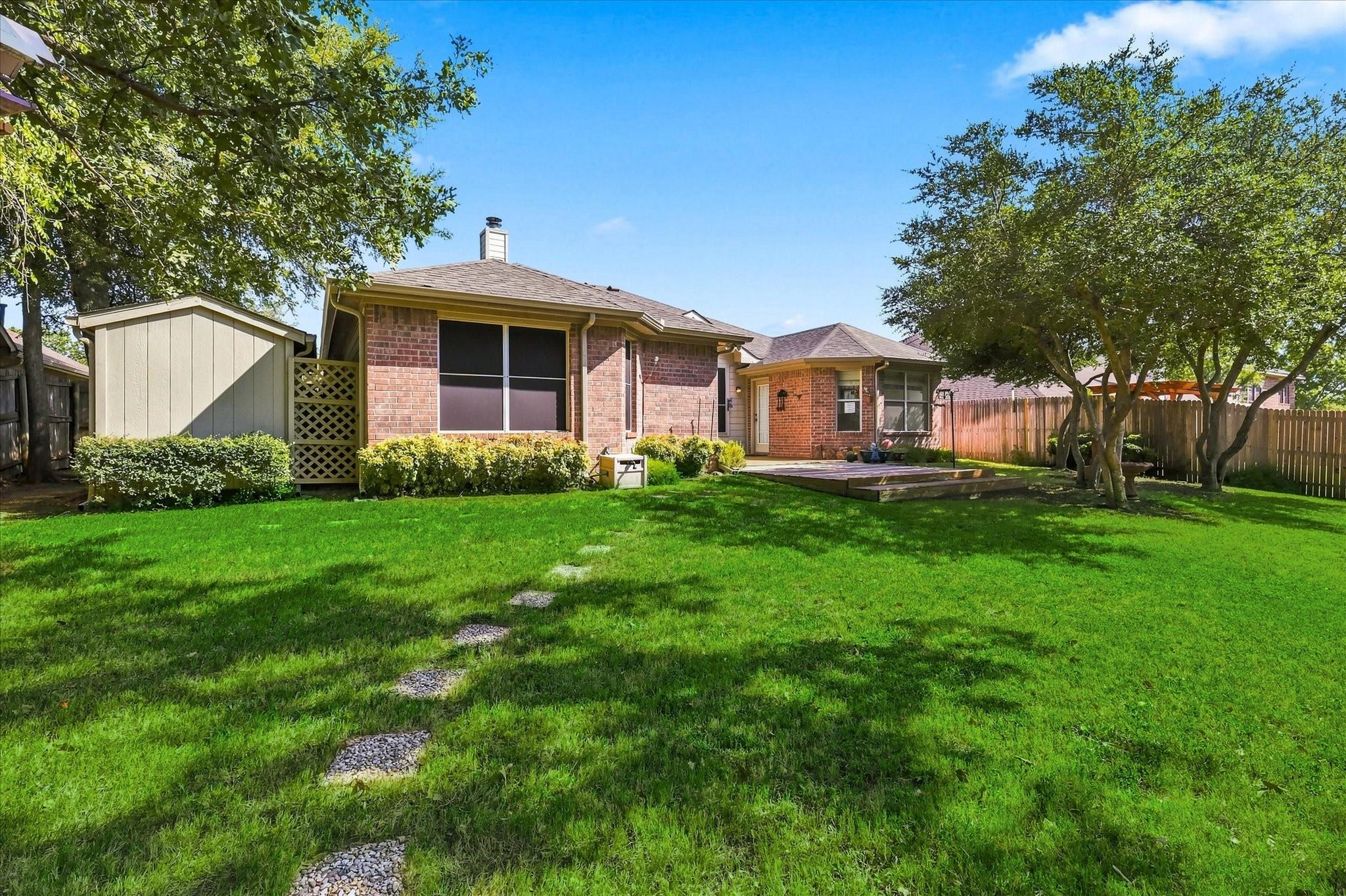 main property photo 23