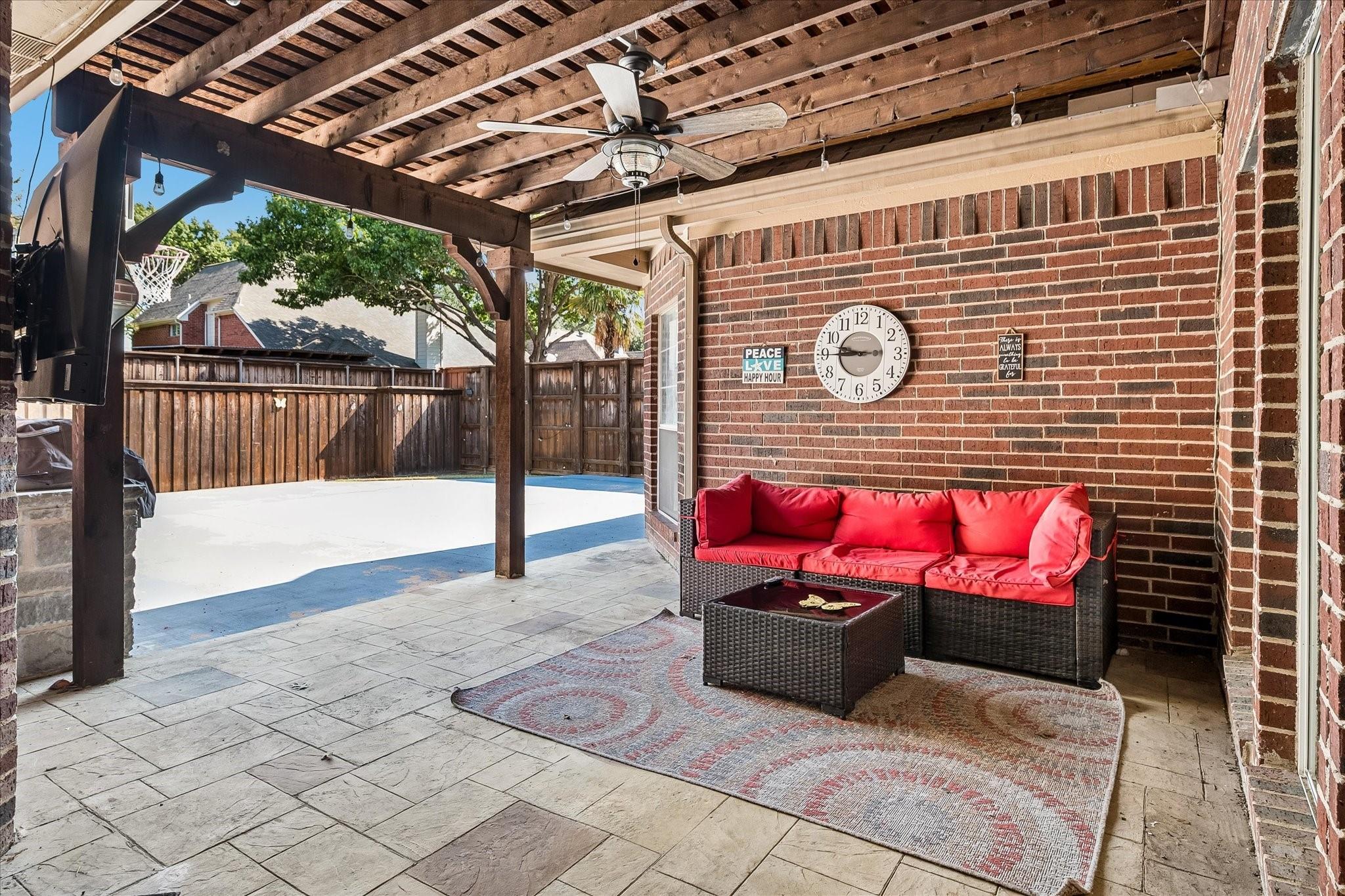 main property photo 33