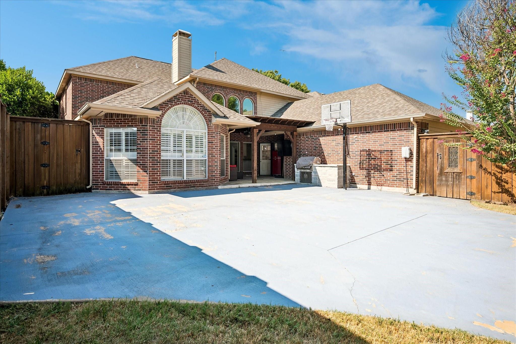 main property photo 37