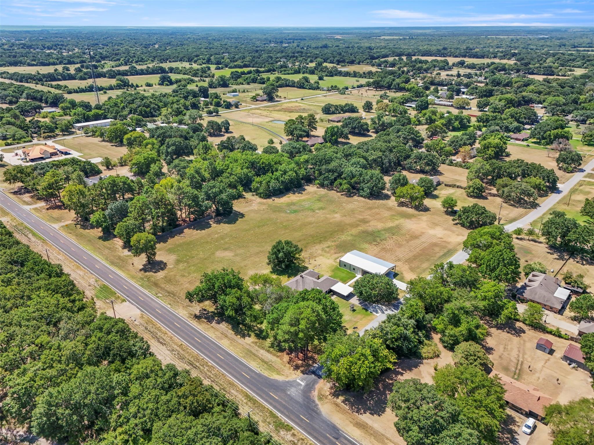 main property photo 3