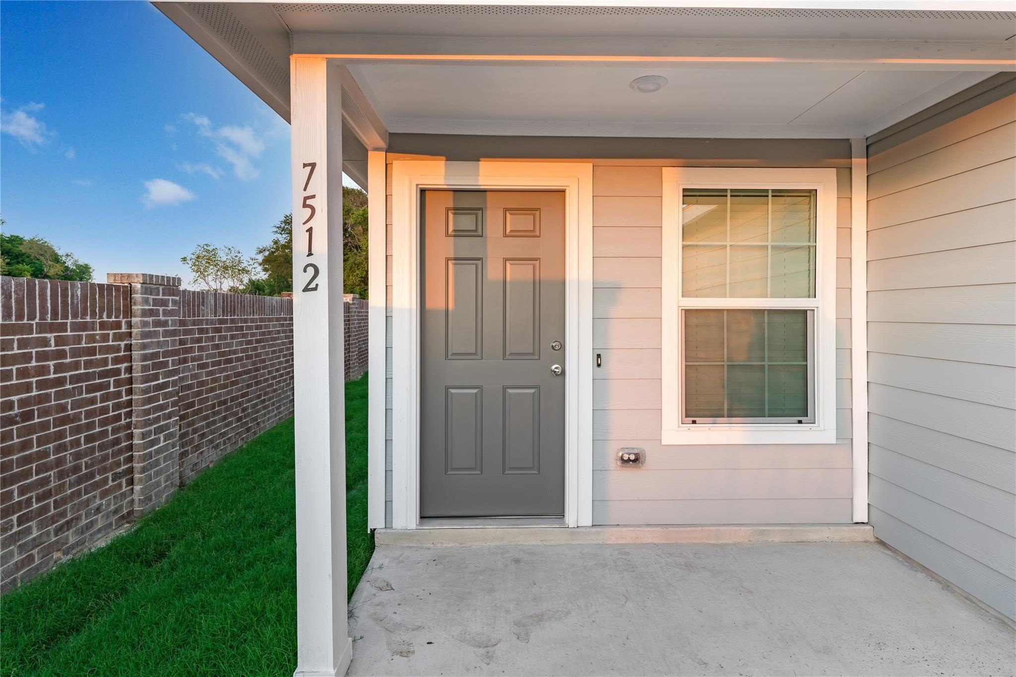 main property photo 17