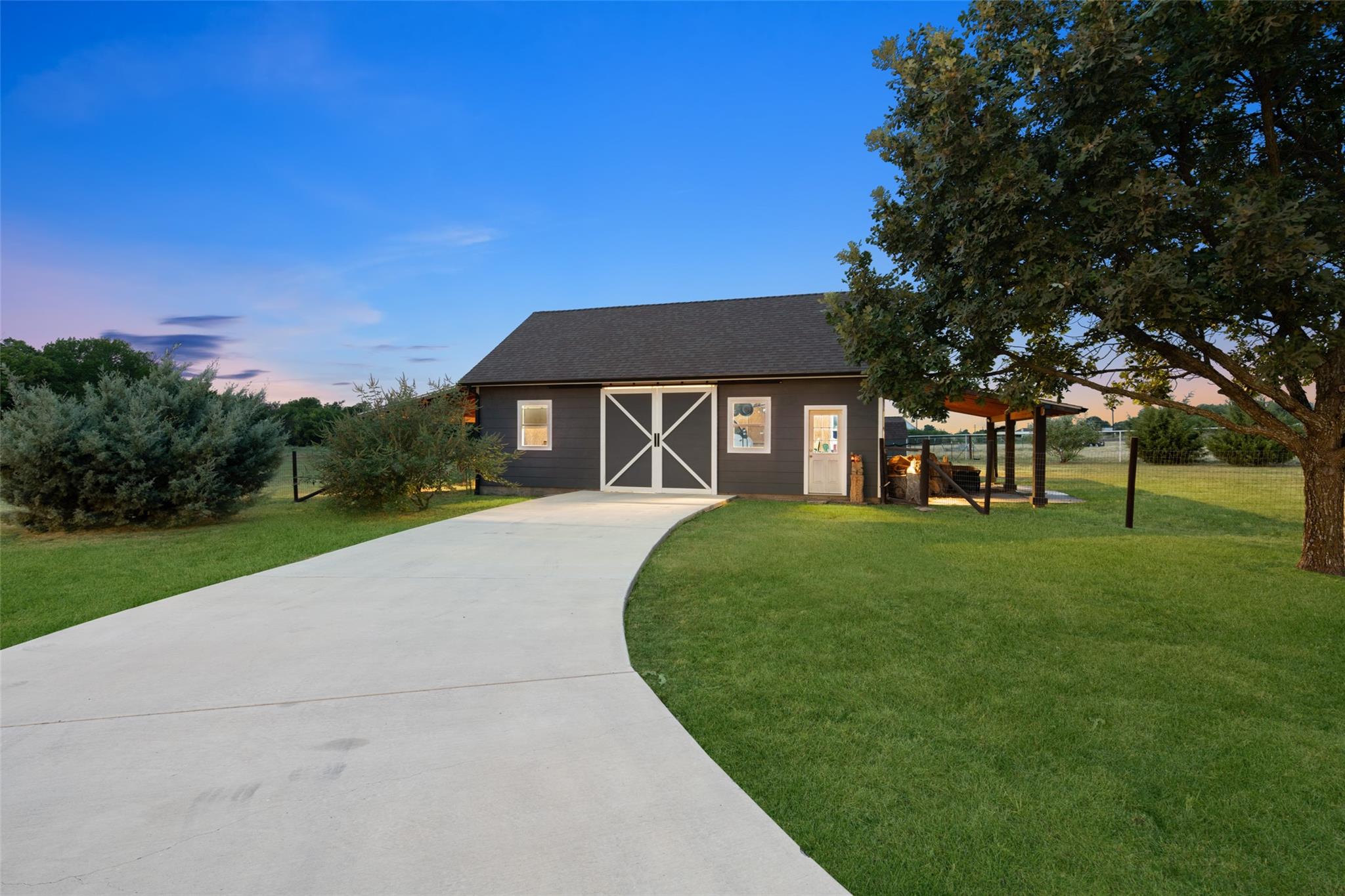 main property photo 35