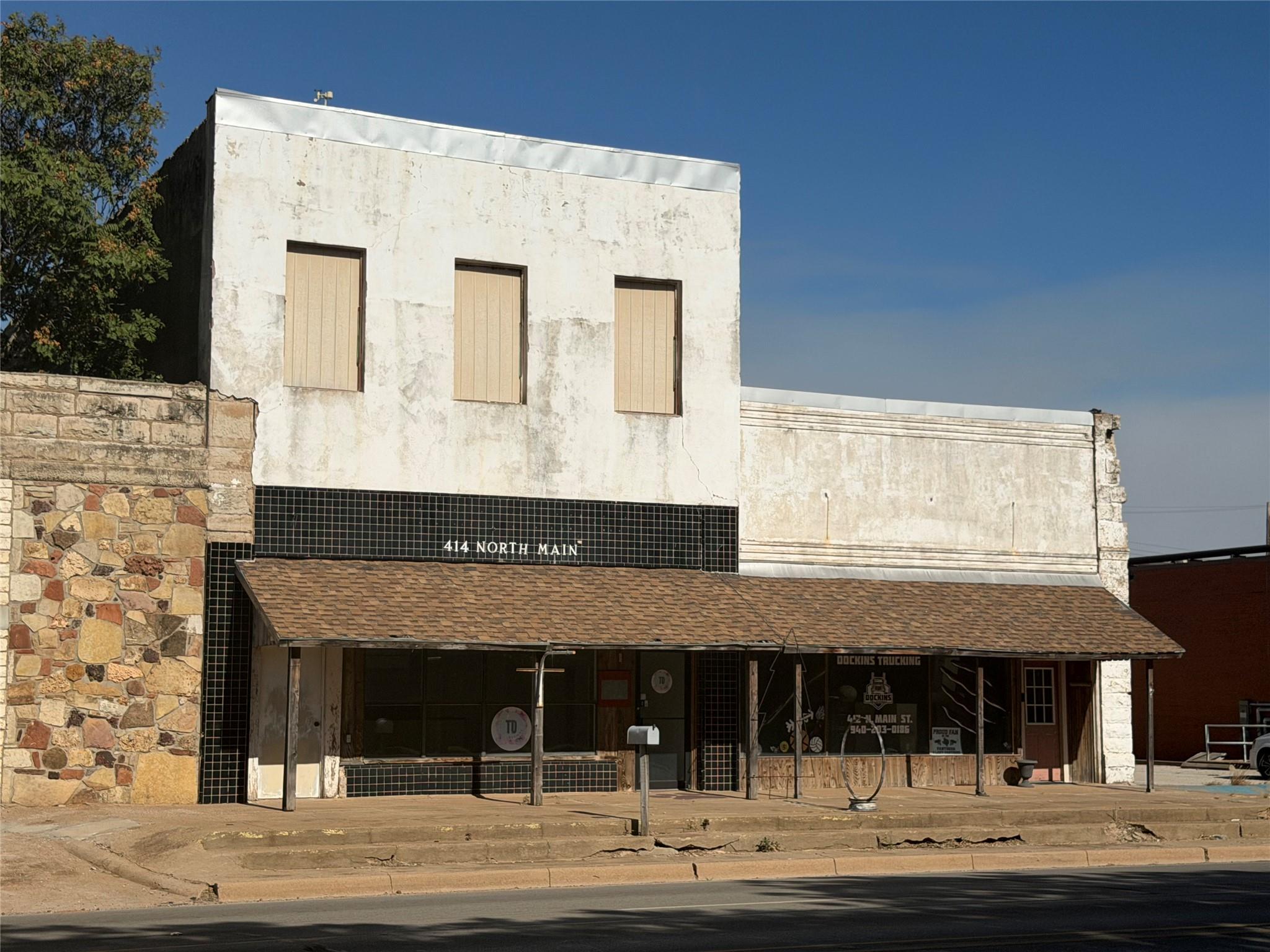 main property photo 15
