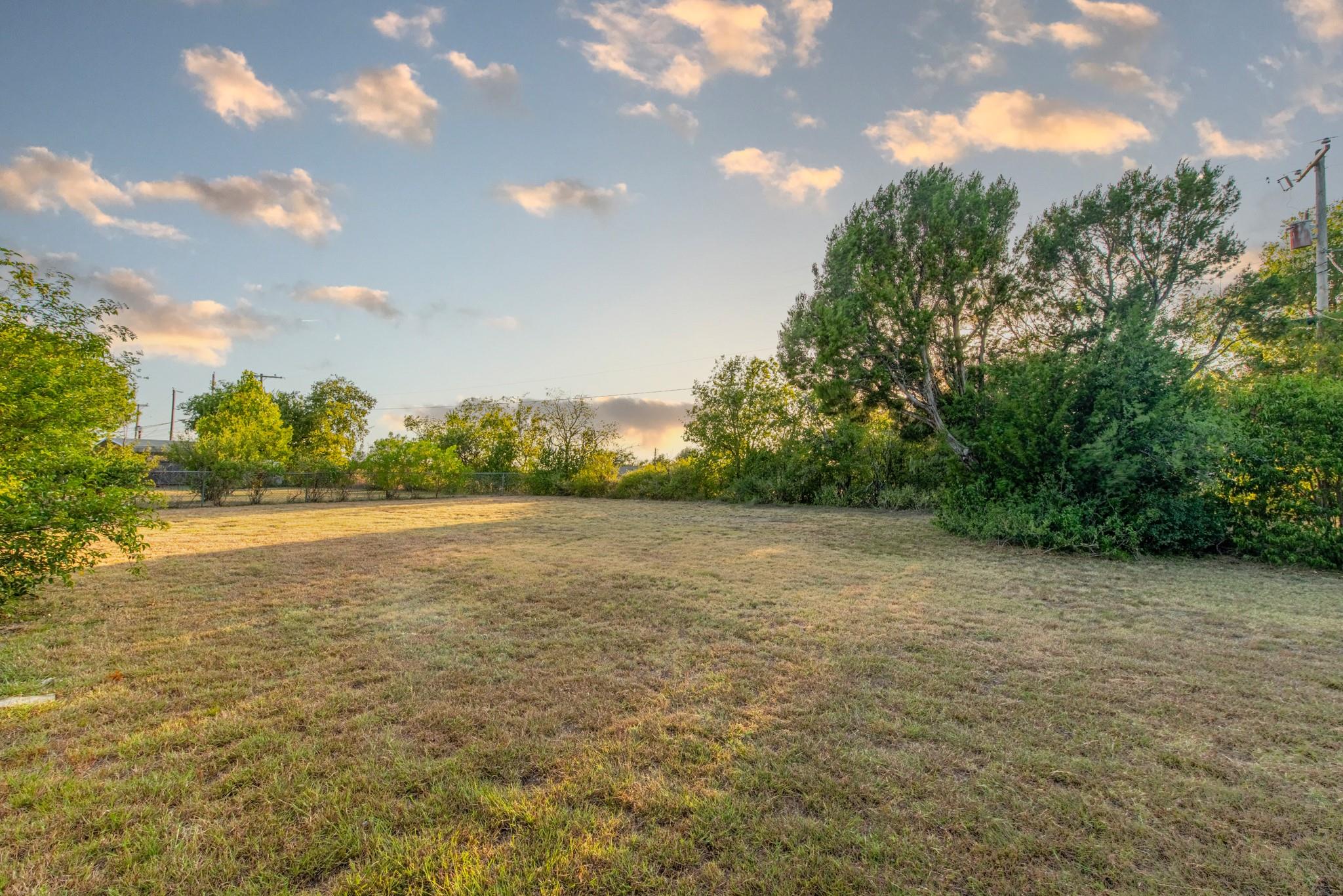 main property photo 29