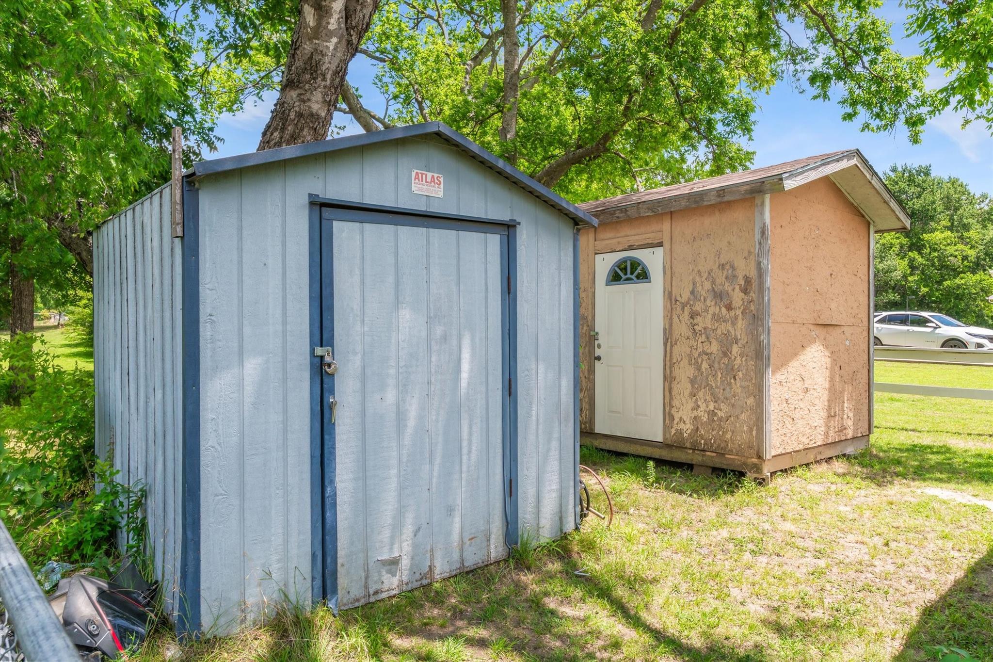 main property photo 19