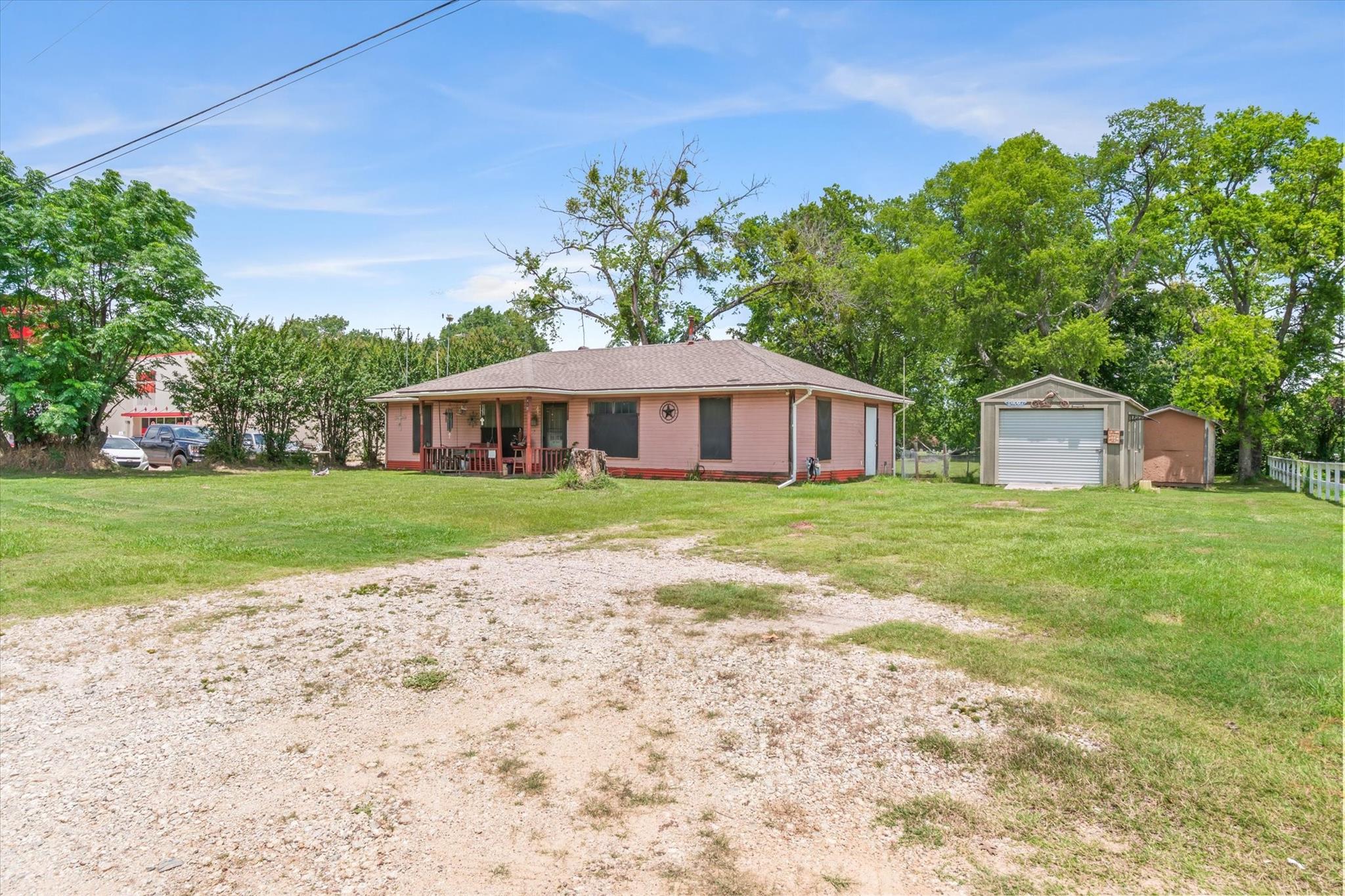 main property photo 7
