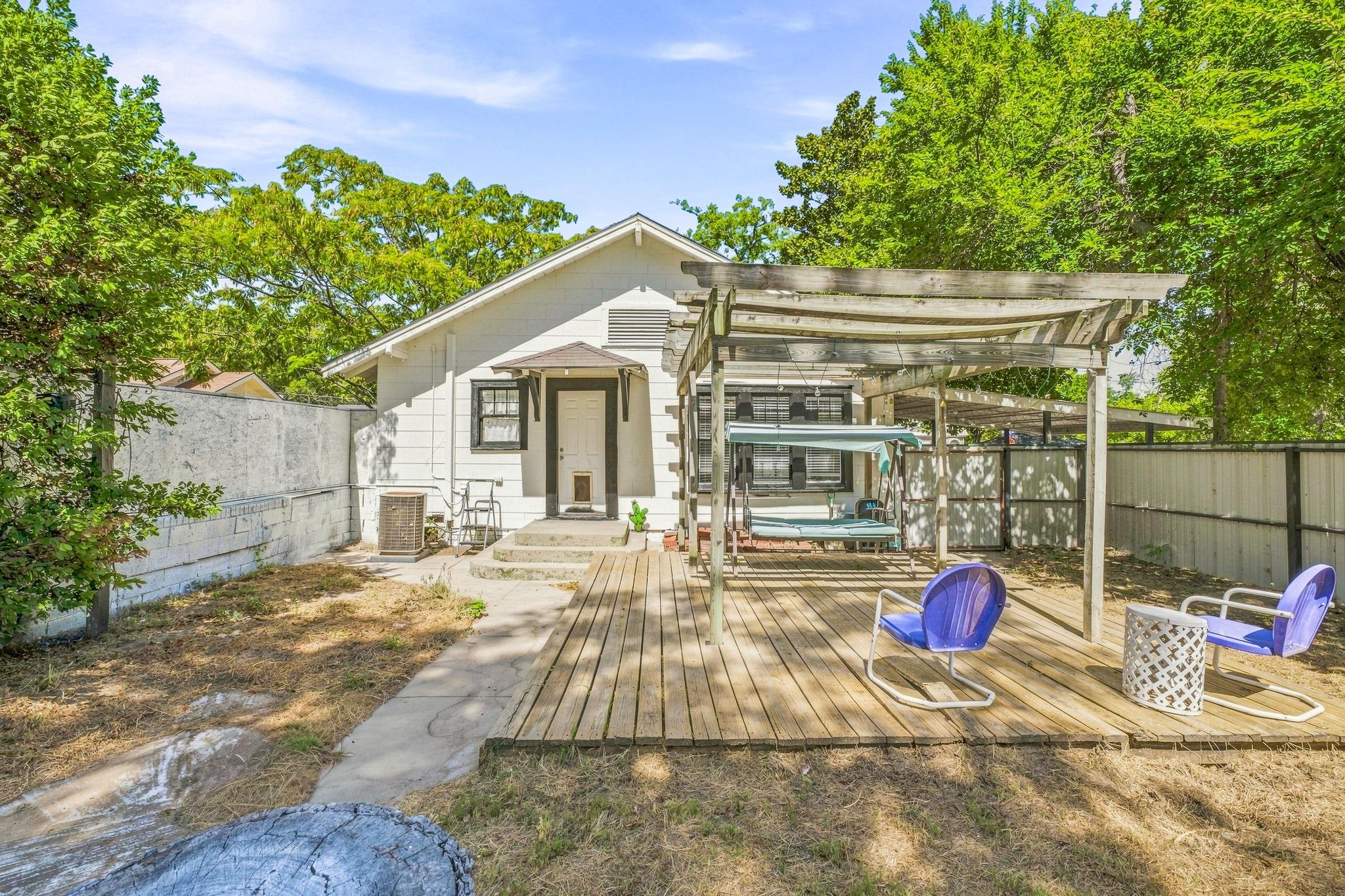 main property photo 12