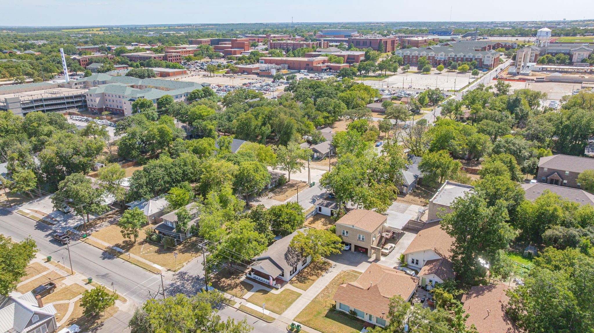 main property photo 16
