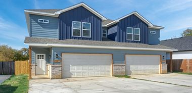 image of property with 3 Bed | 2 Bath | 1,700 Sqft
