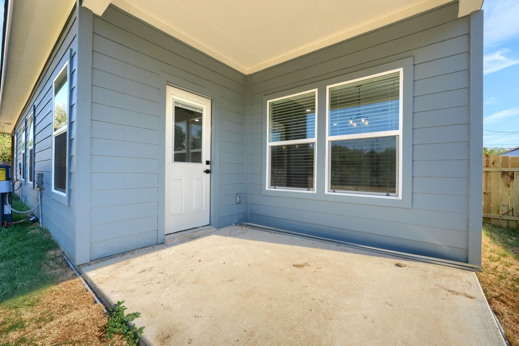 main property photo 28