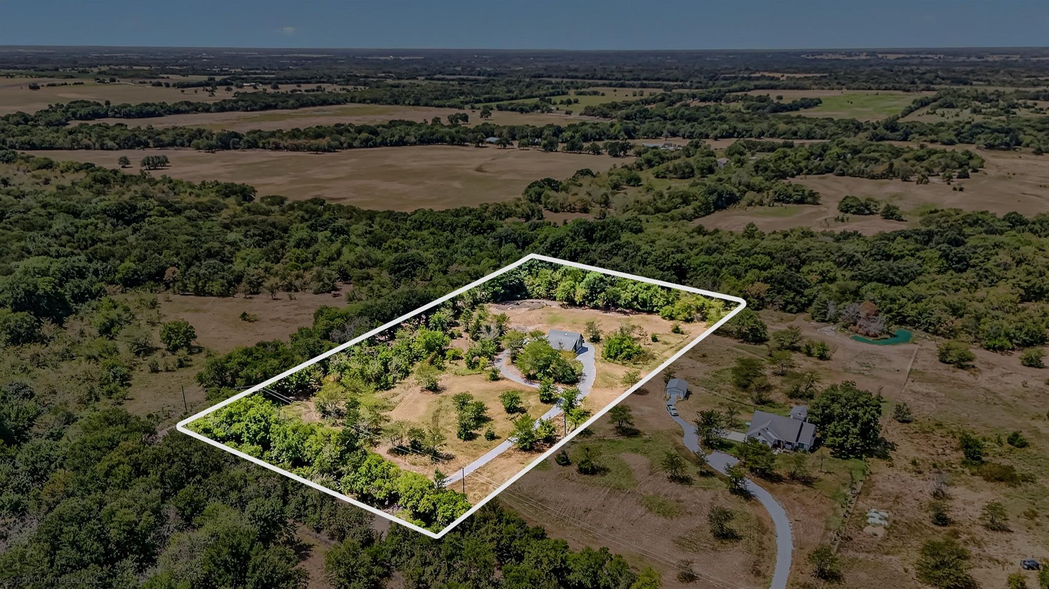main property photo 3