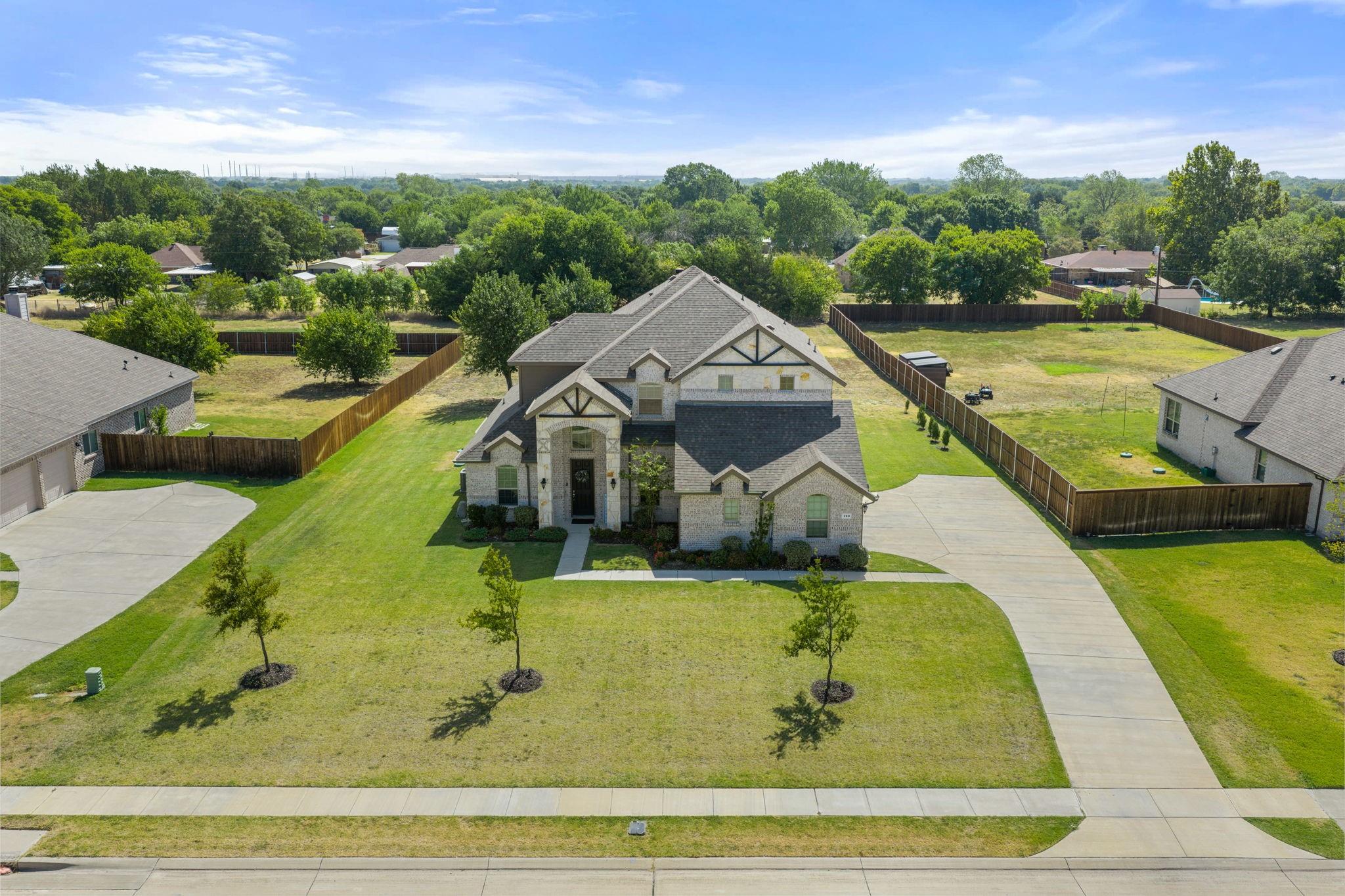 main property photo 4
