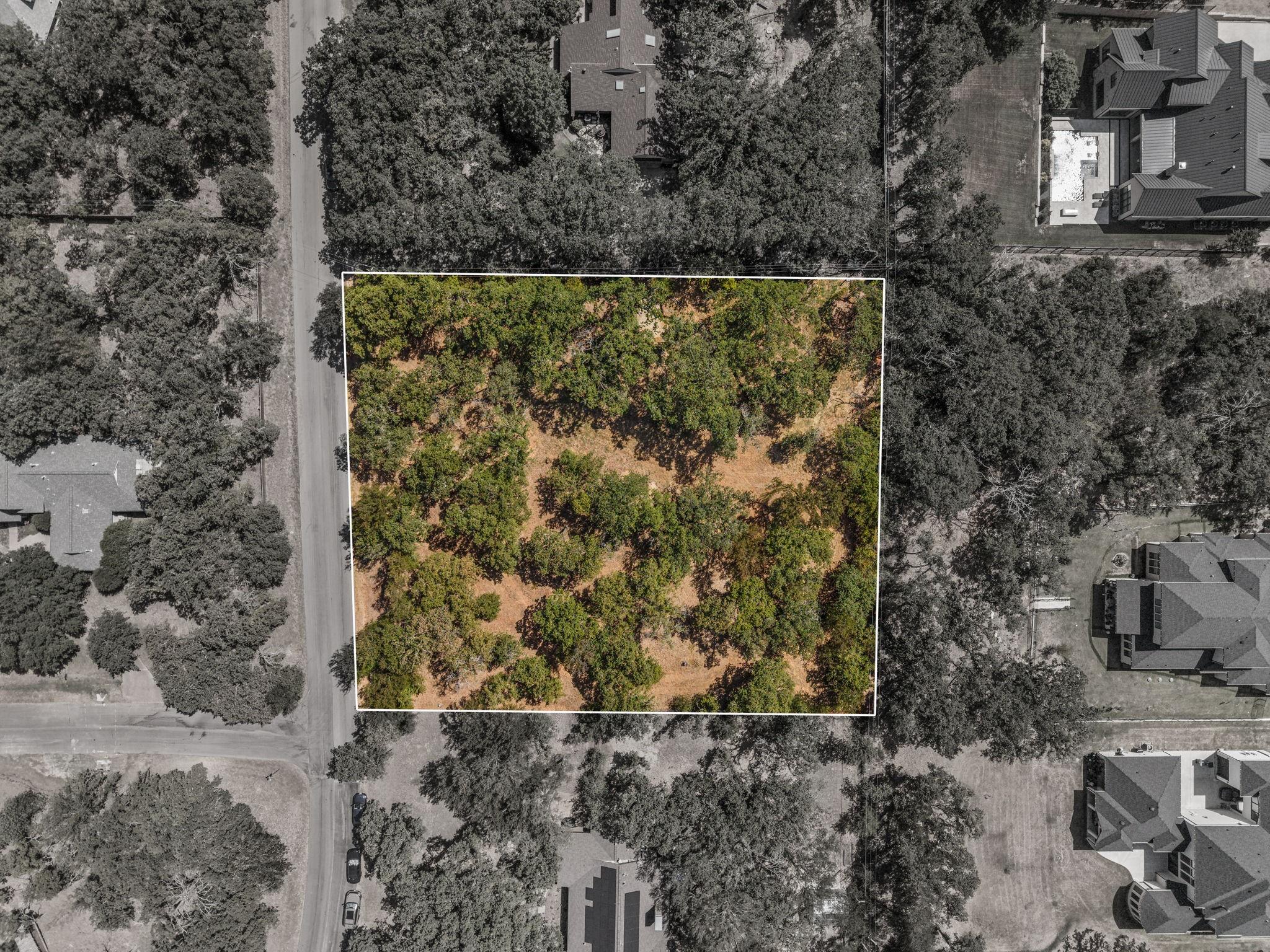 main property photo 11