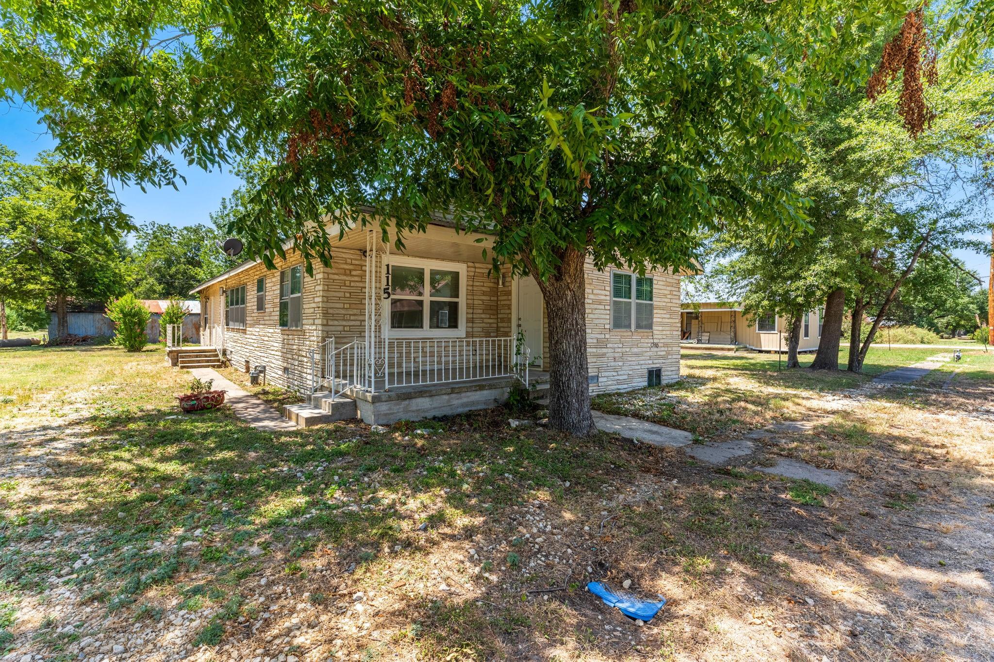 main property photo 1