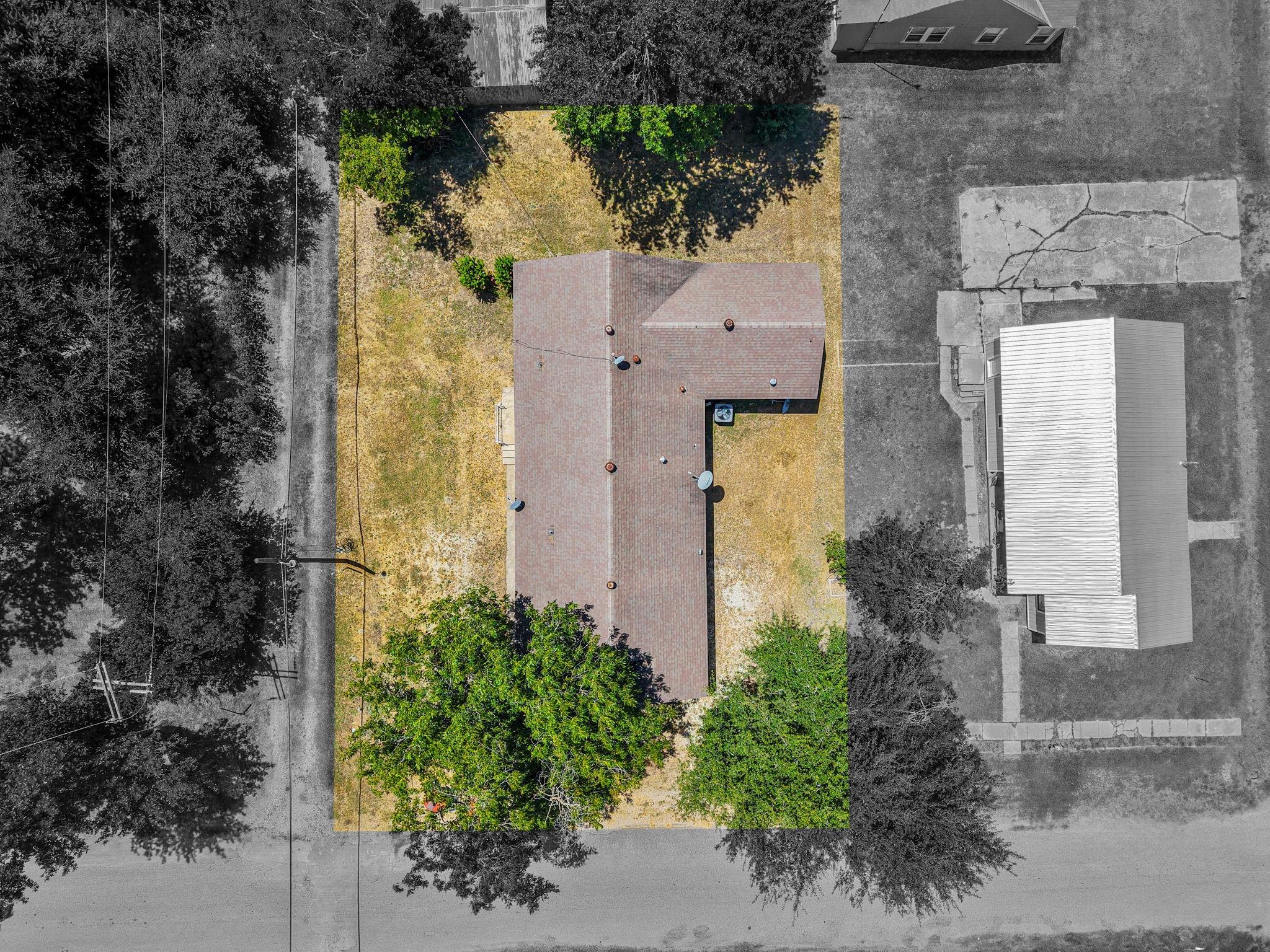 main property photo 32