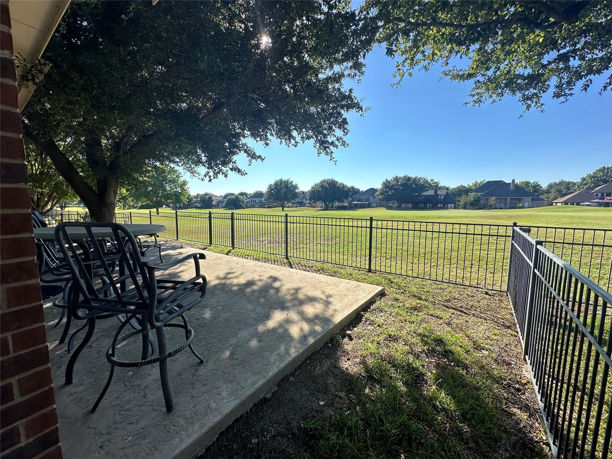 main property photo 16