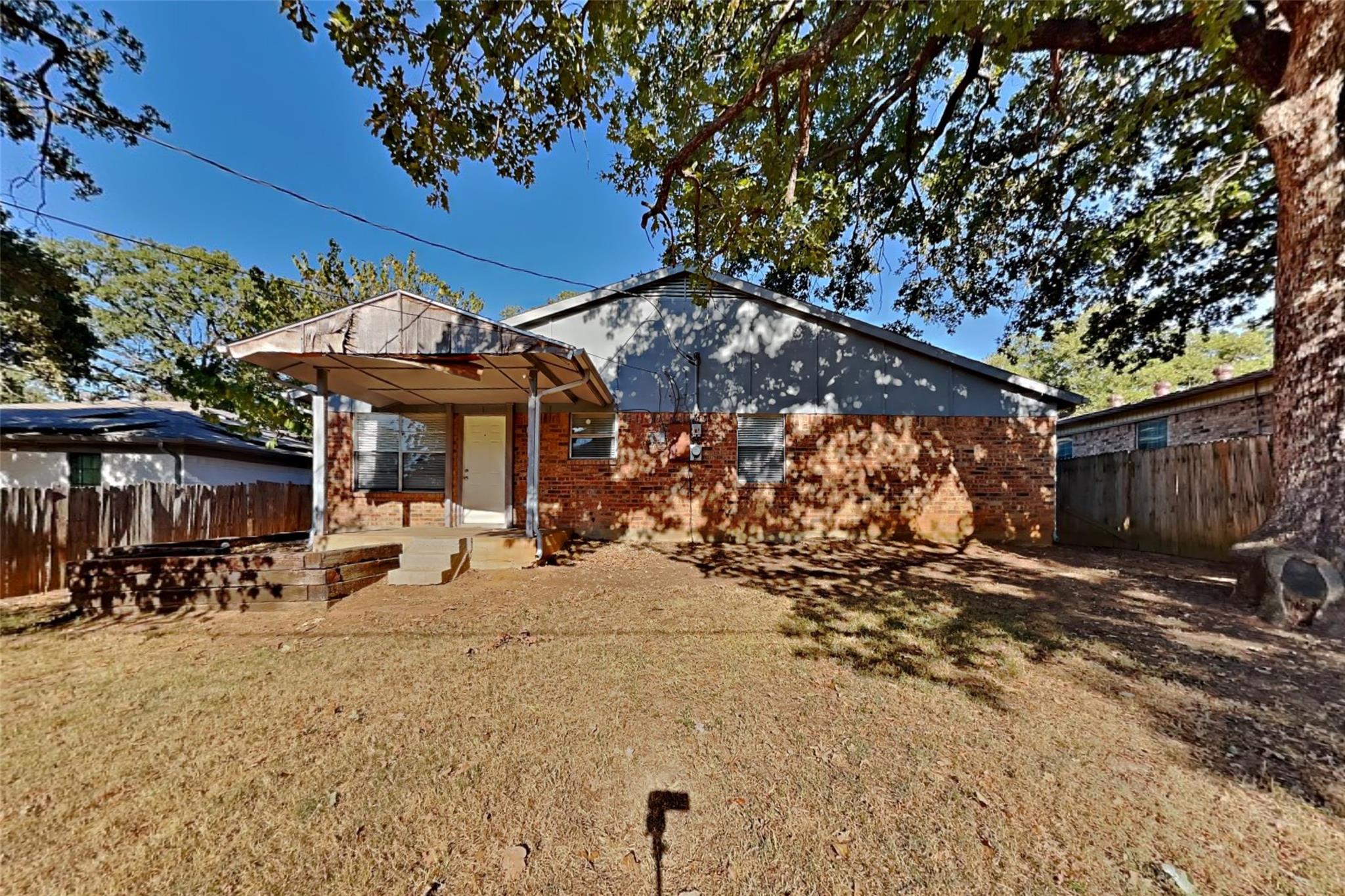 main property photo 16