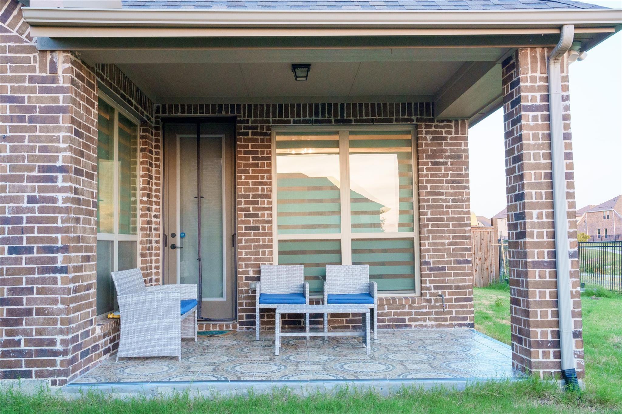 main property photo 11