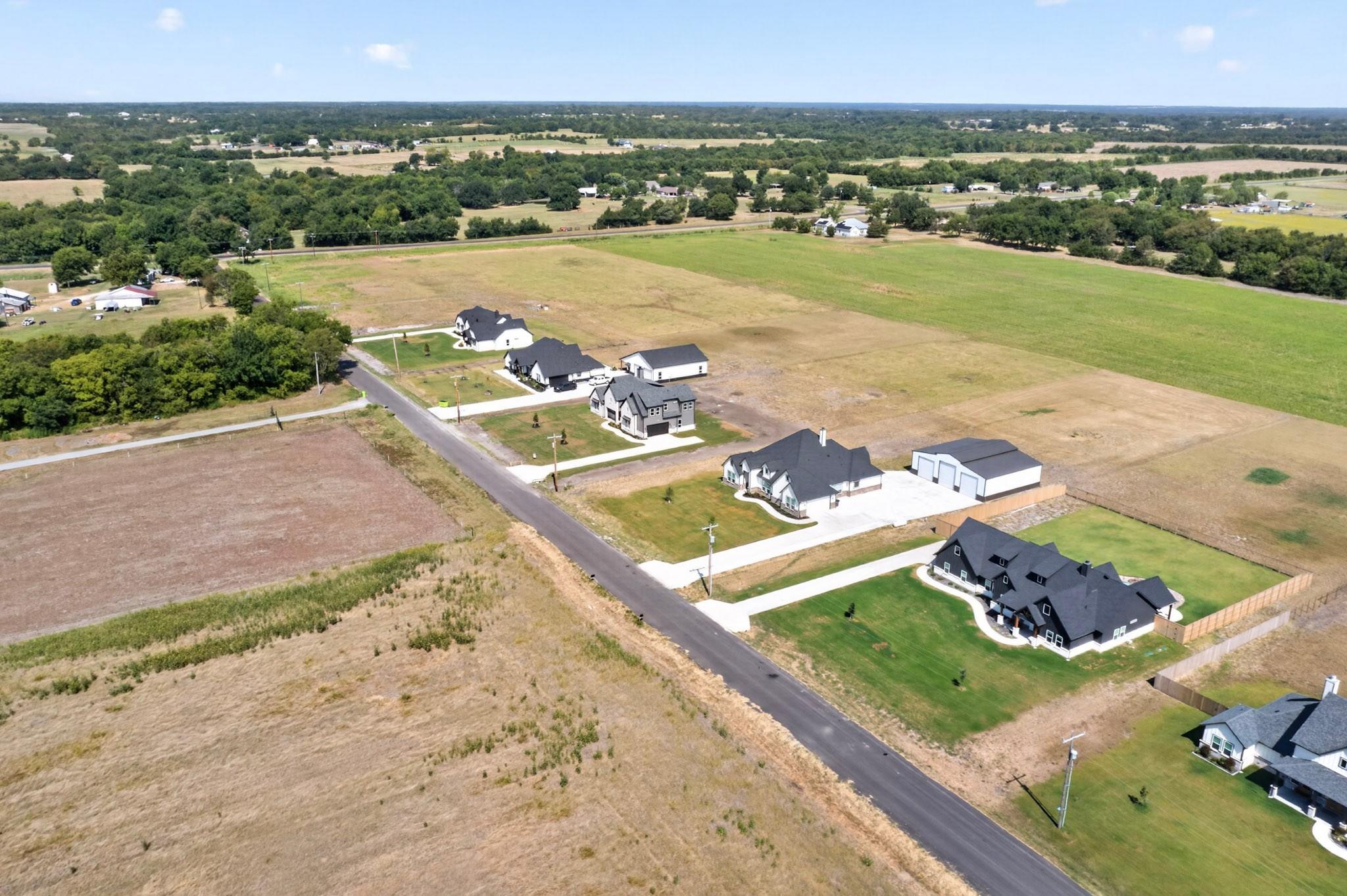 main property photo 3
