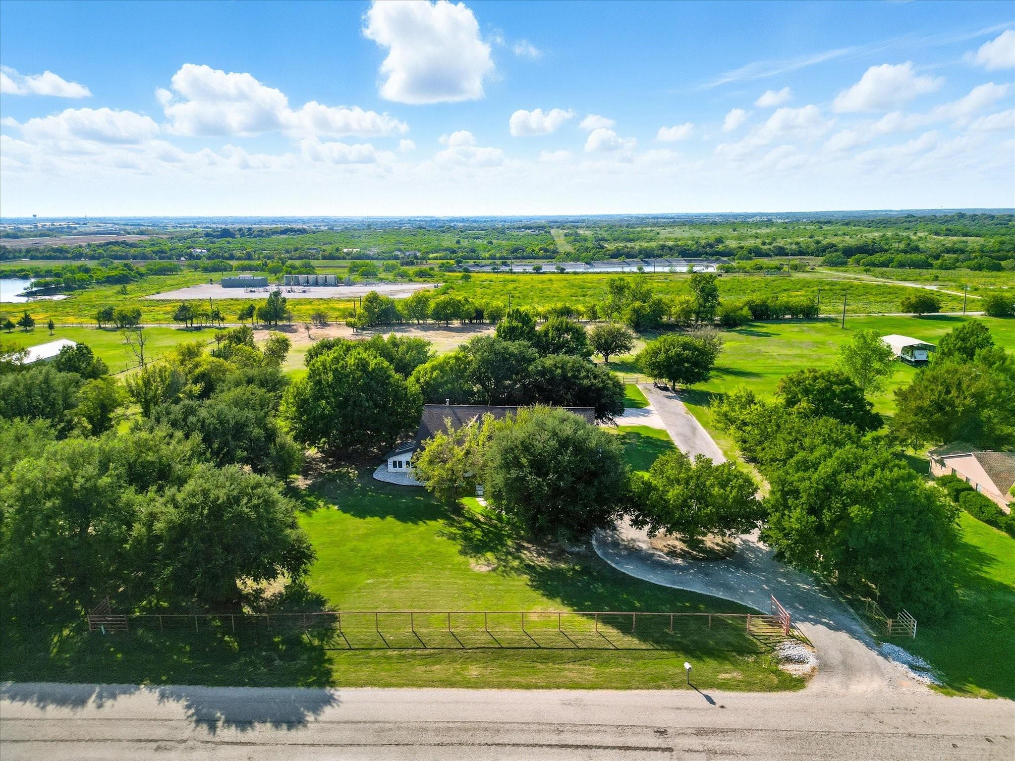 main property photo 37