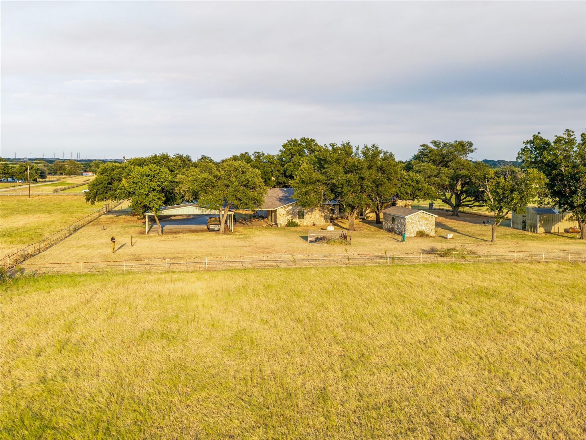 main property photo 18