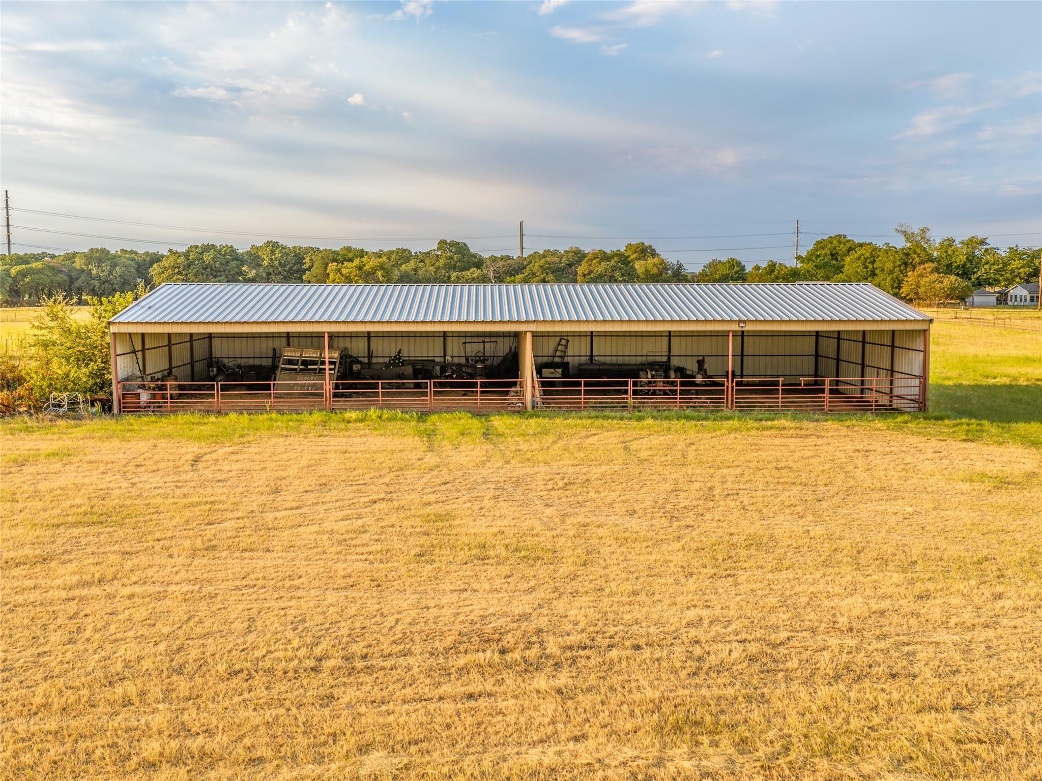 main property photo 23