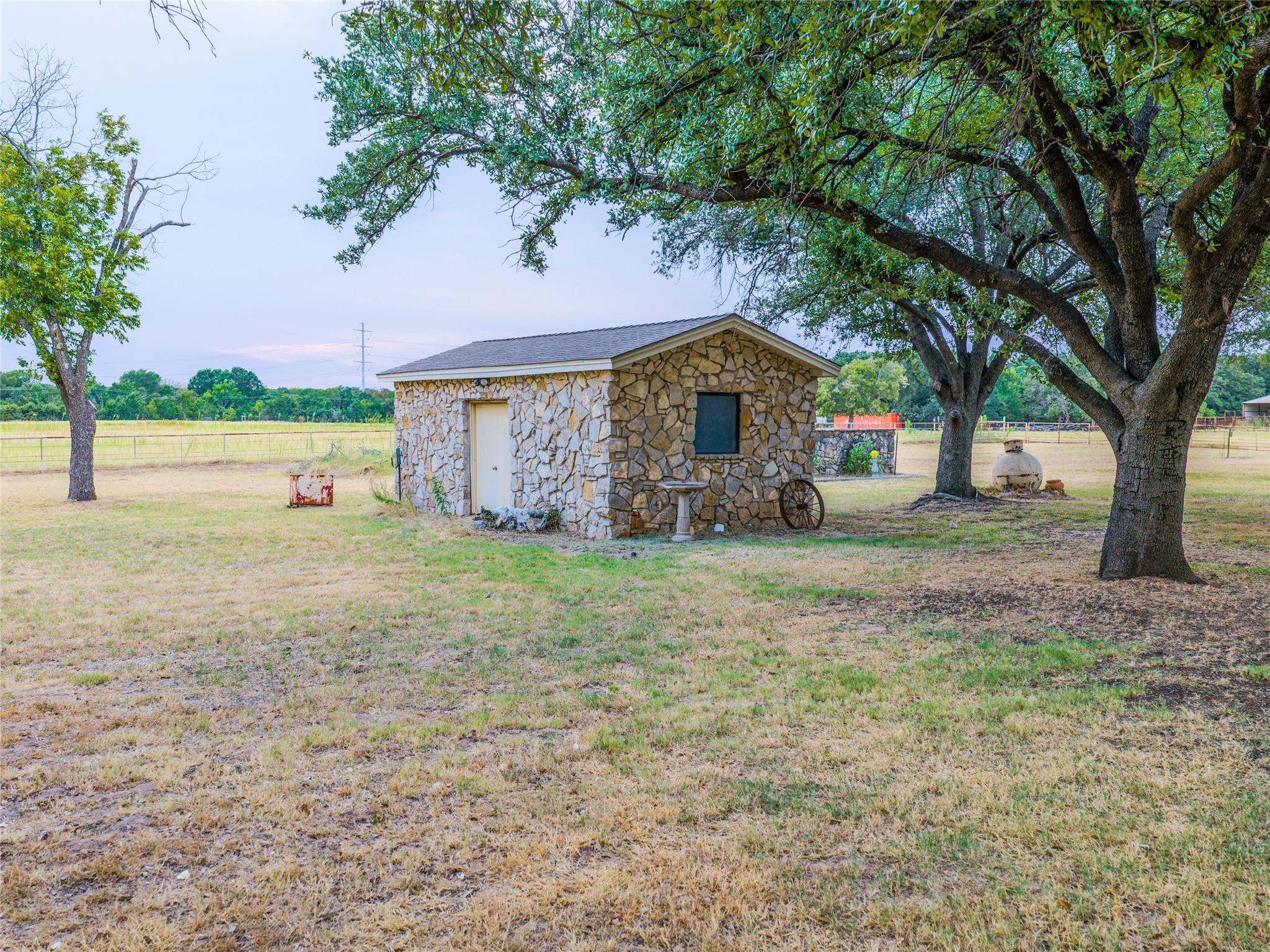 main property photo 27