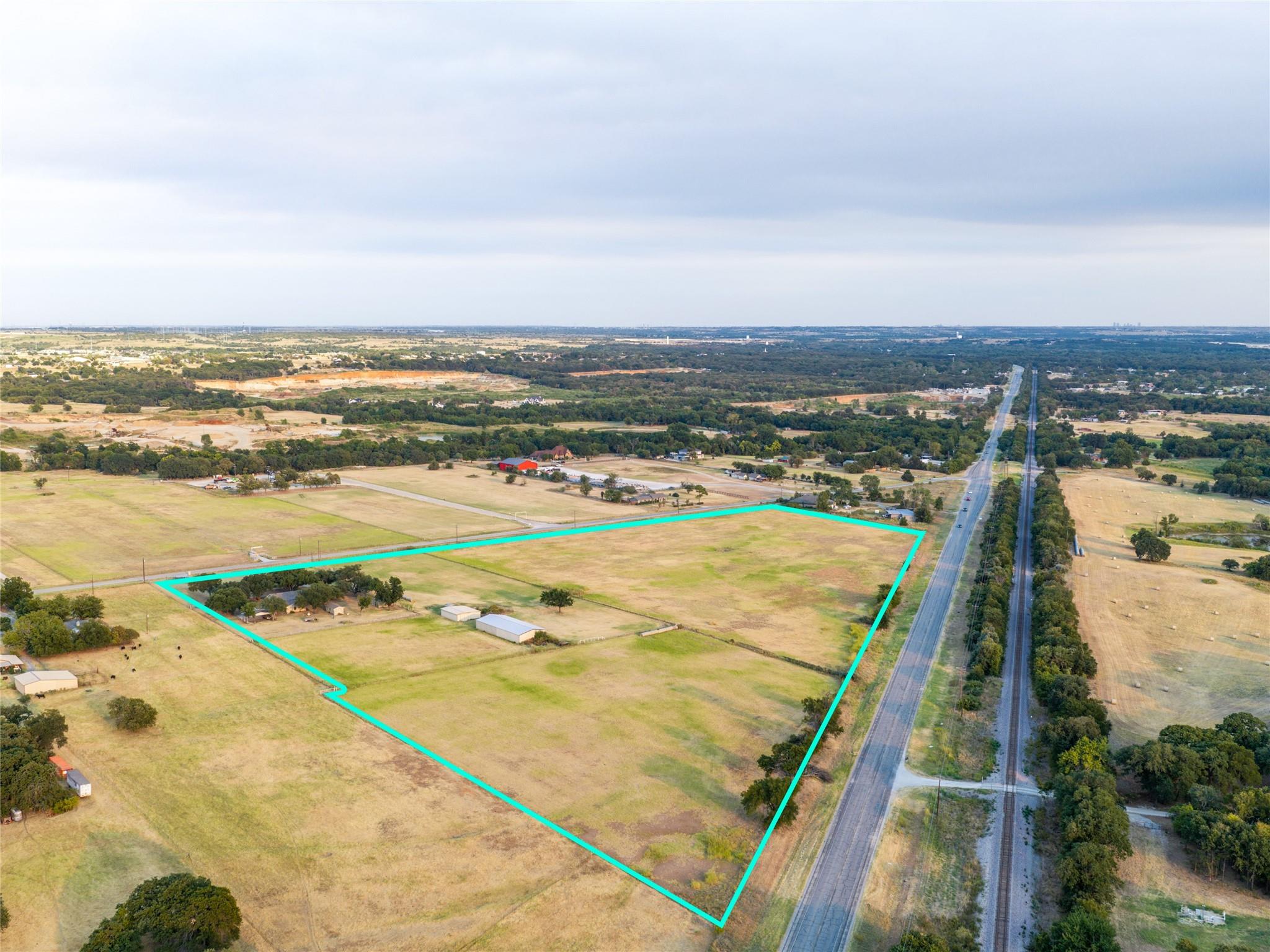 main property photo 34